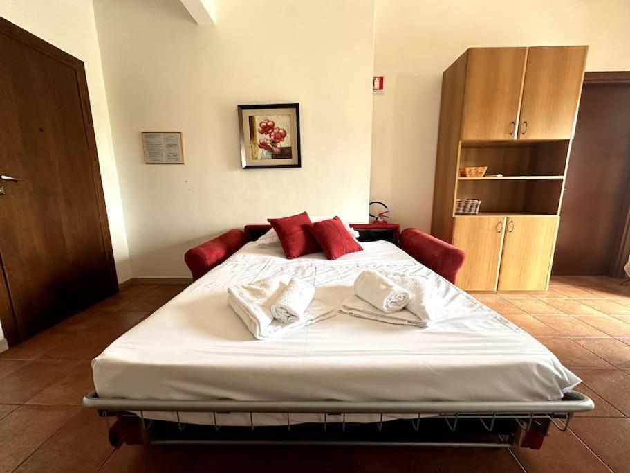 Mv Apartament 4a * Florence