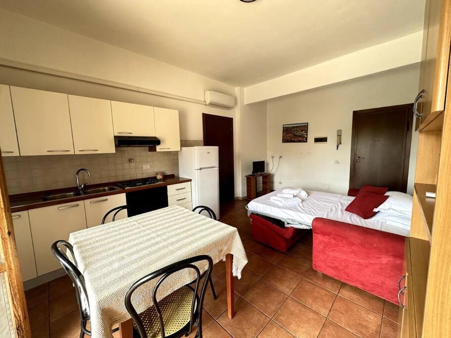 Mv Apartament 4a * Florence