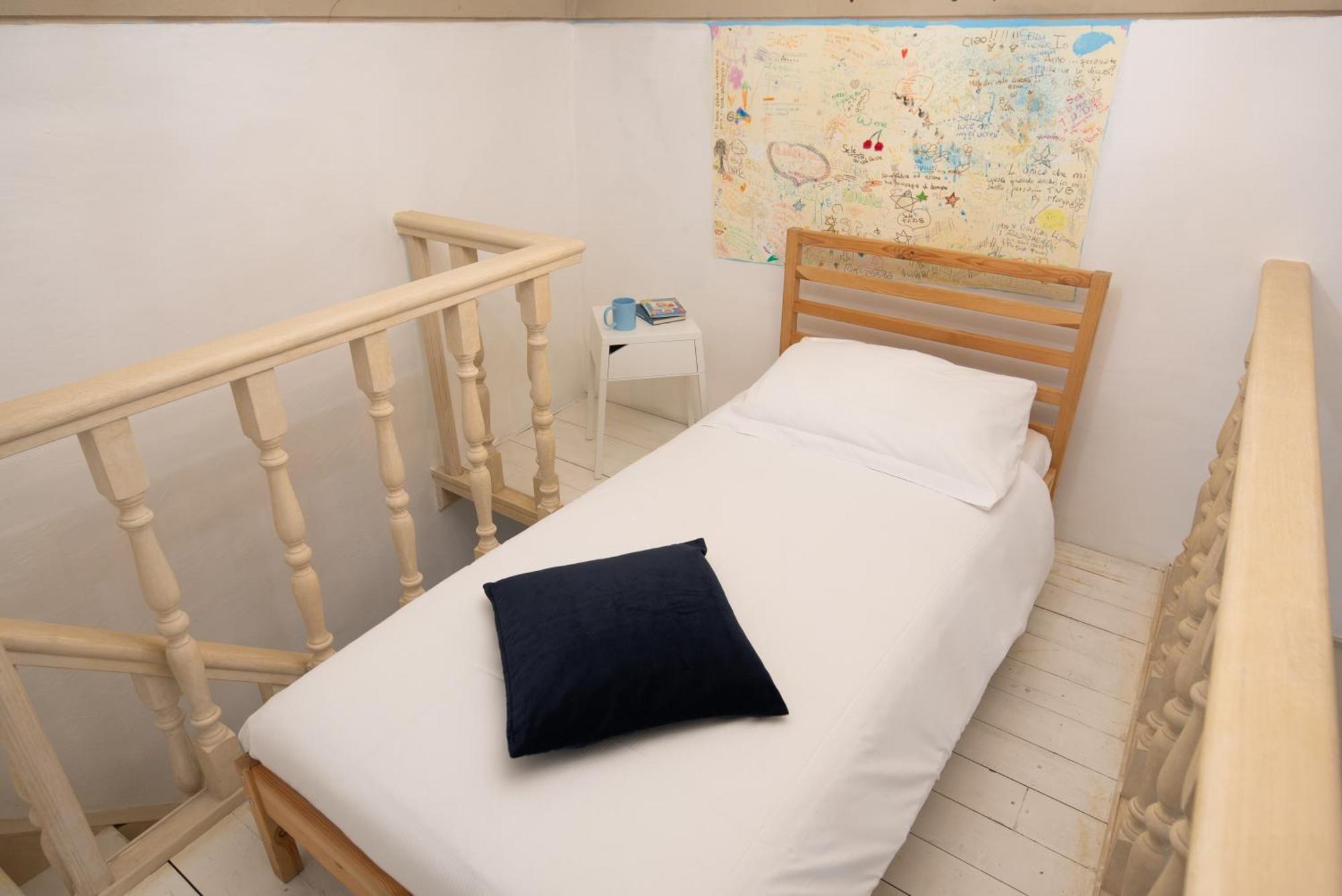 Santo Spirito Frescoed 6 Sleeps Appartement *