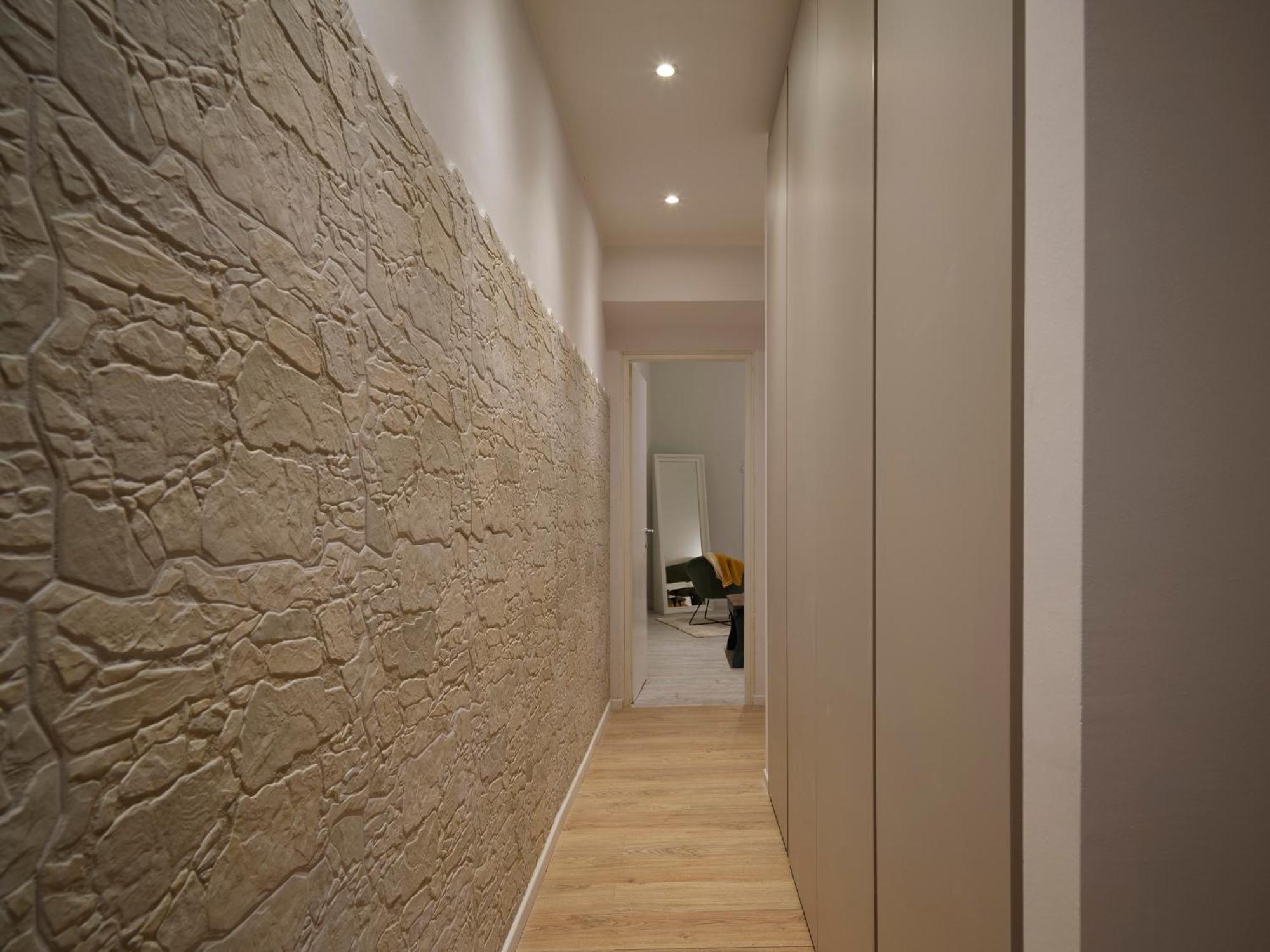 Bright 3-bedroom With Patio In Historic Center Near Duomo Apartment *