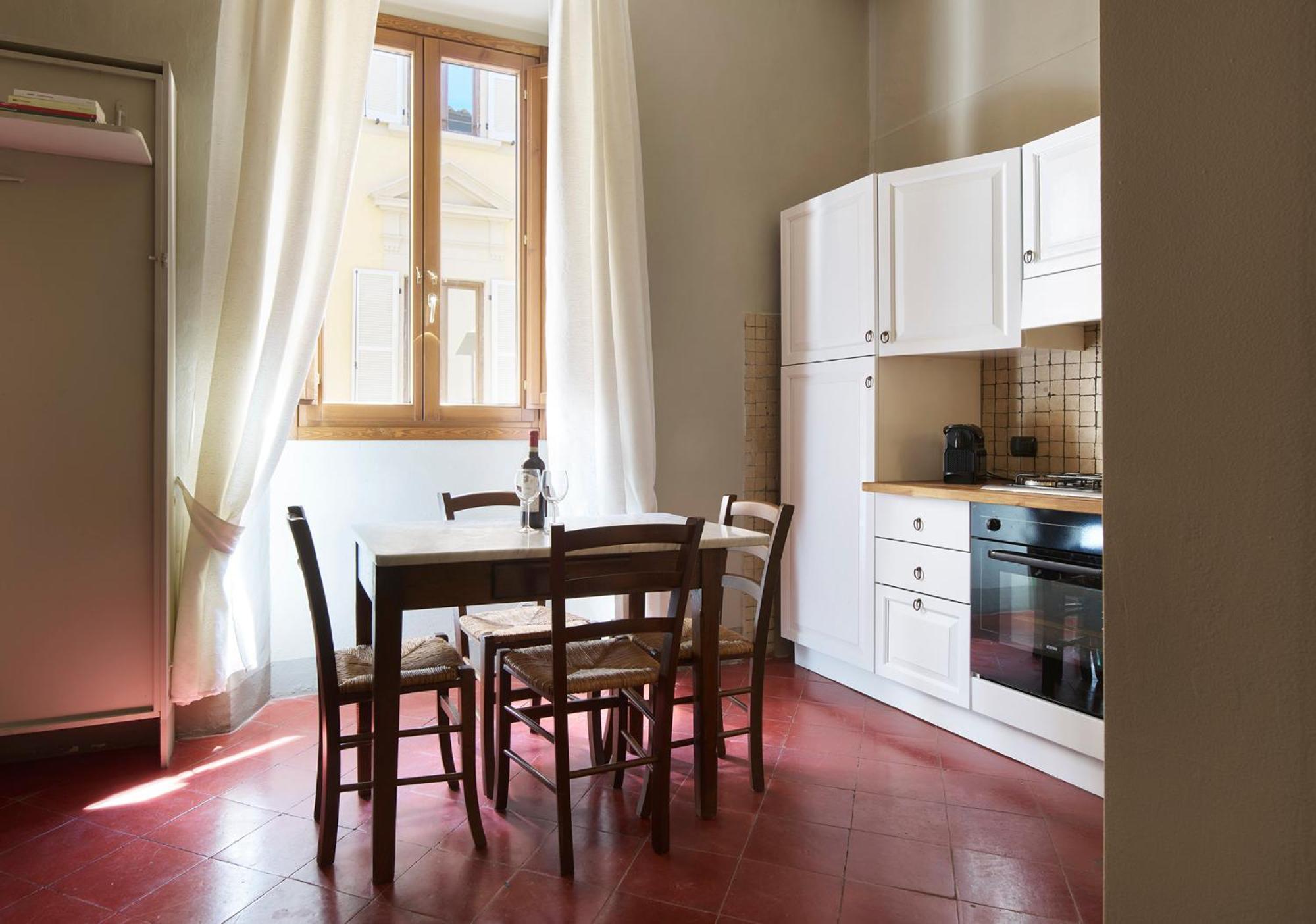 Appartement Charming & Authentic 1br In Historic Center, Near The Duomo