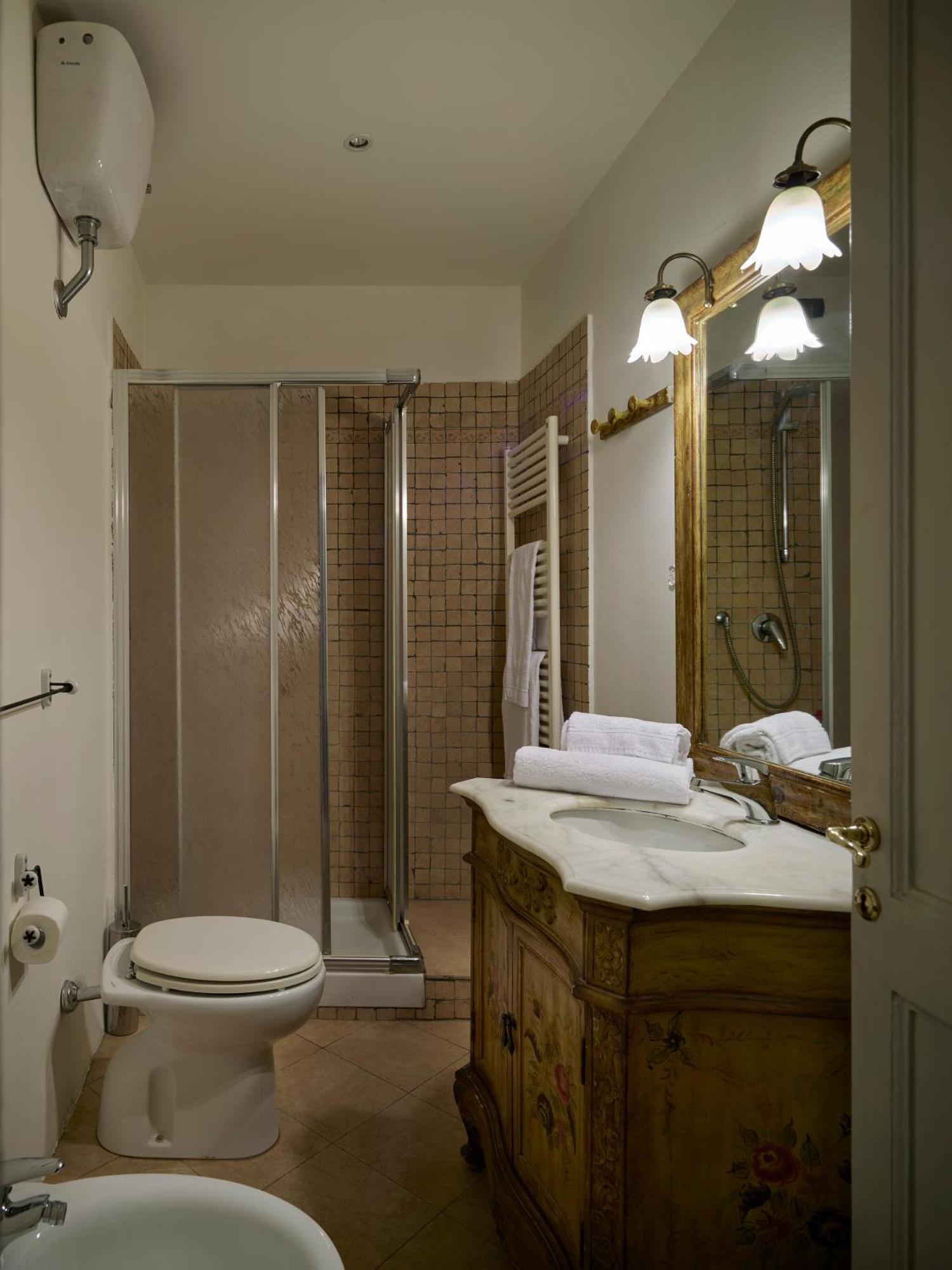Appartement Charming & Authentic 1br In Historic Center, Near The Duomo
