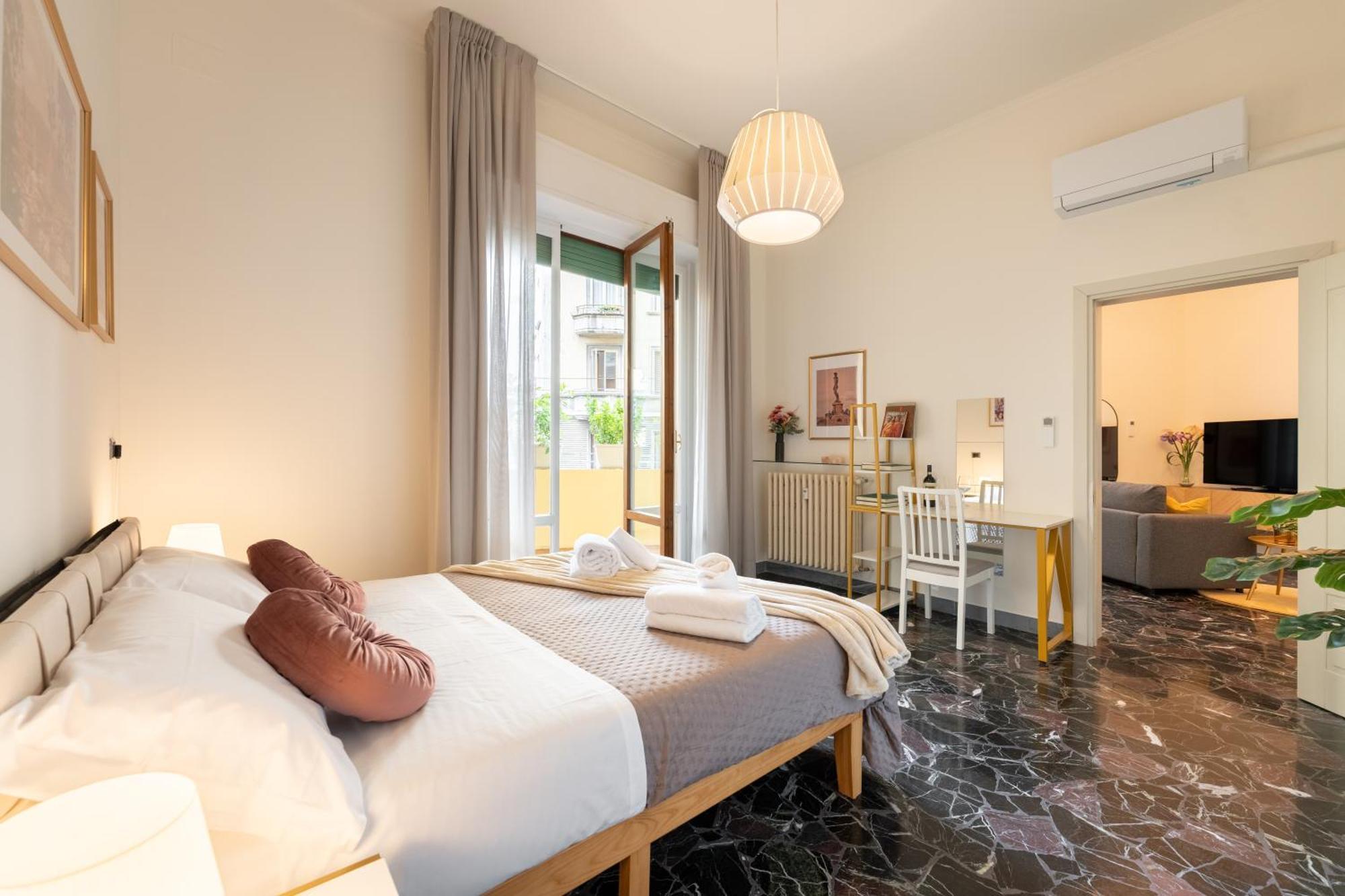 Apartment Keys Of Italy - Monaco 9 - 2 Bedrooms Flat Nearby The Train Station