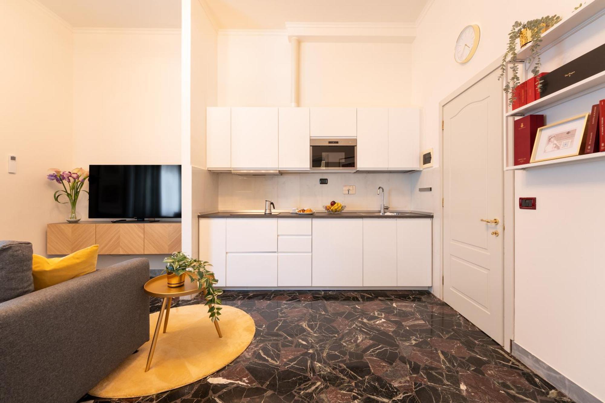 Apartment Keys Of Italy - Monaco 9 - 2 Bedrooms Flat Nearby The Train Station *