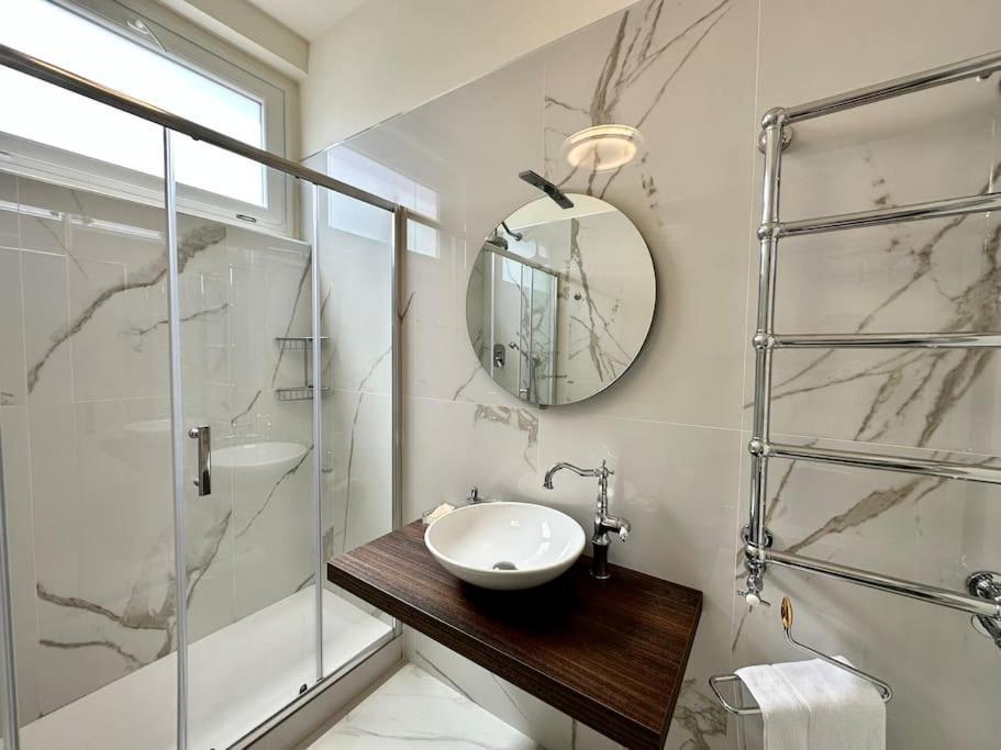 Rooftop Apt - Jacuzzi & Panoramic View Appartement *