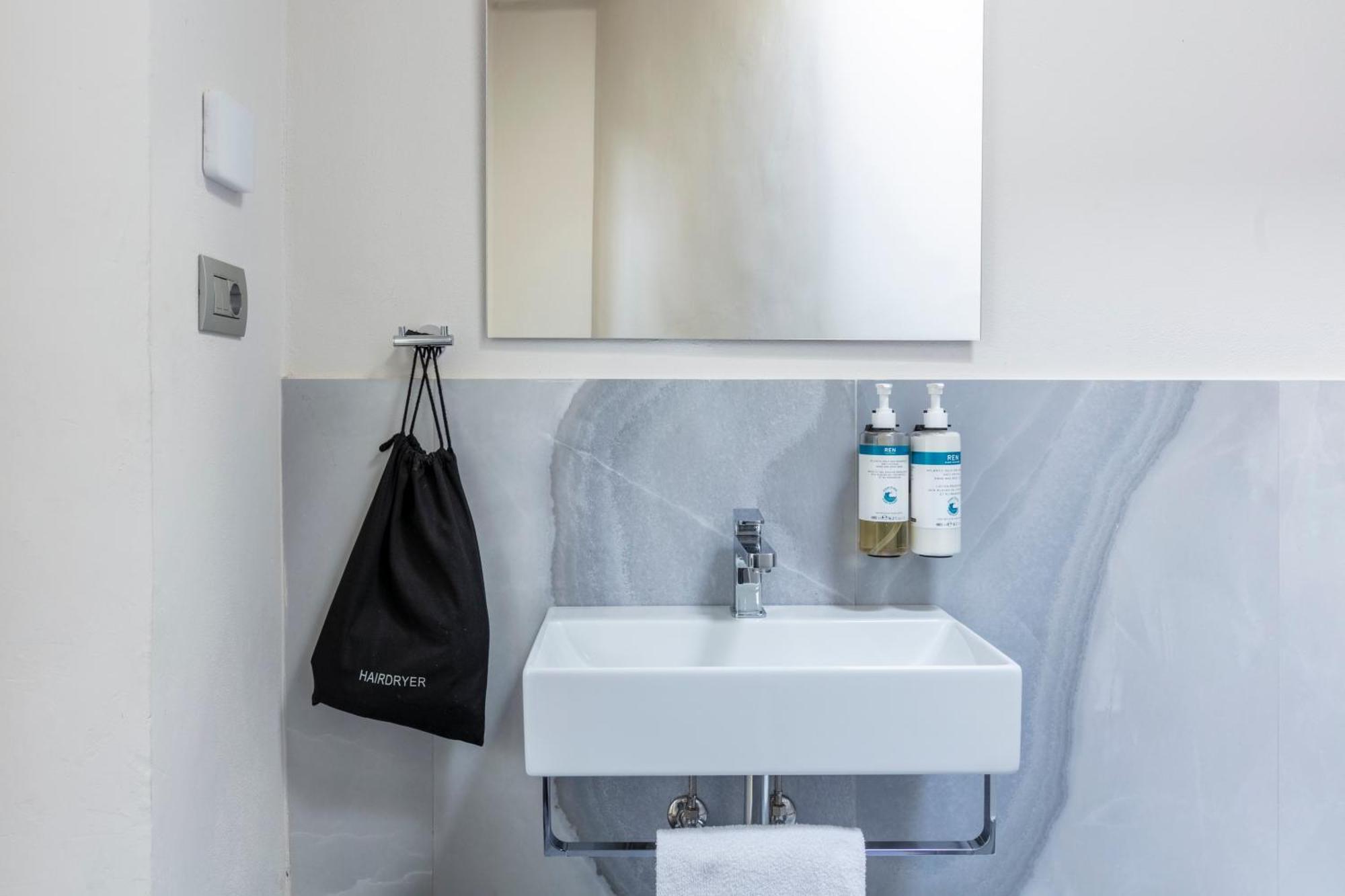 Numa Felice Aparthotel Florence
