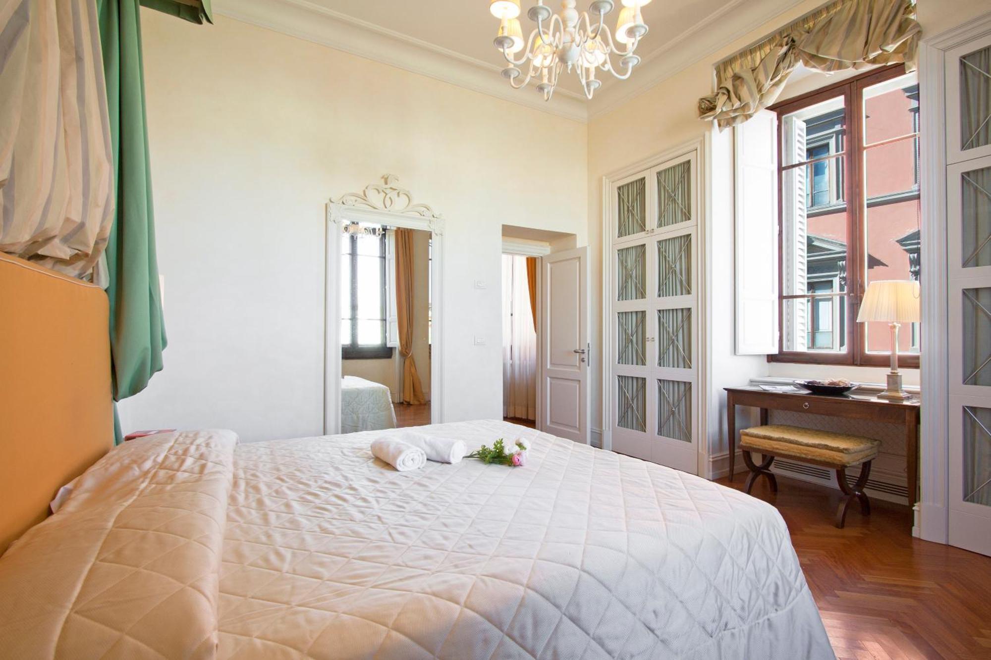 Serristori Palace Aparthotel