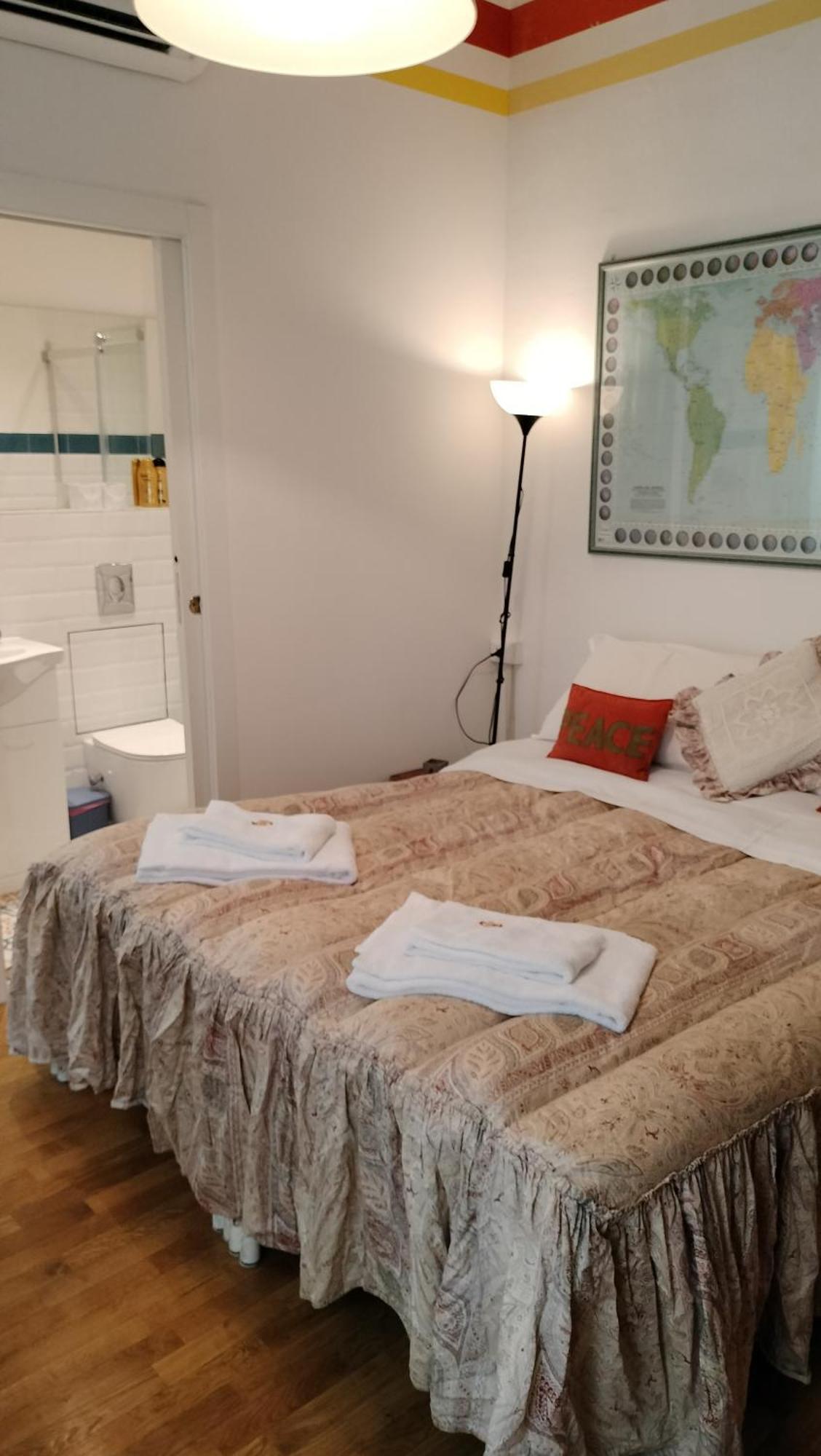 Bed & Breakfast Tre Gigli A Firenze, 5 Minutes From Station, Via Palazzuolo 55 Florence