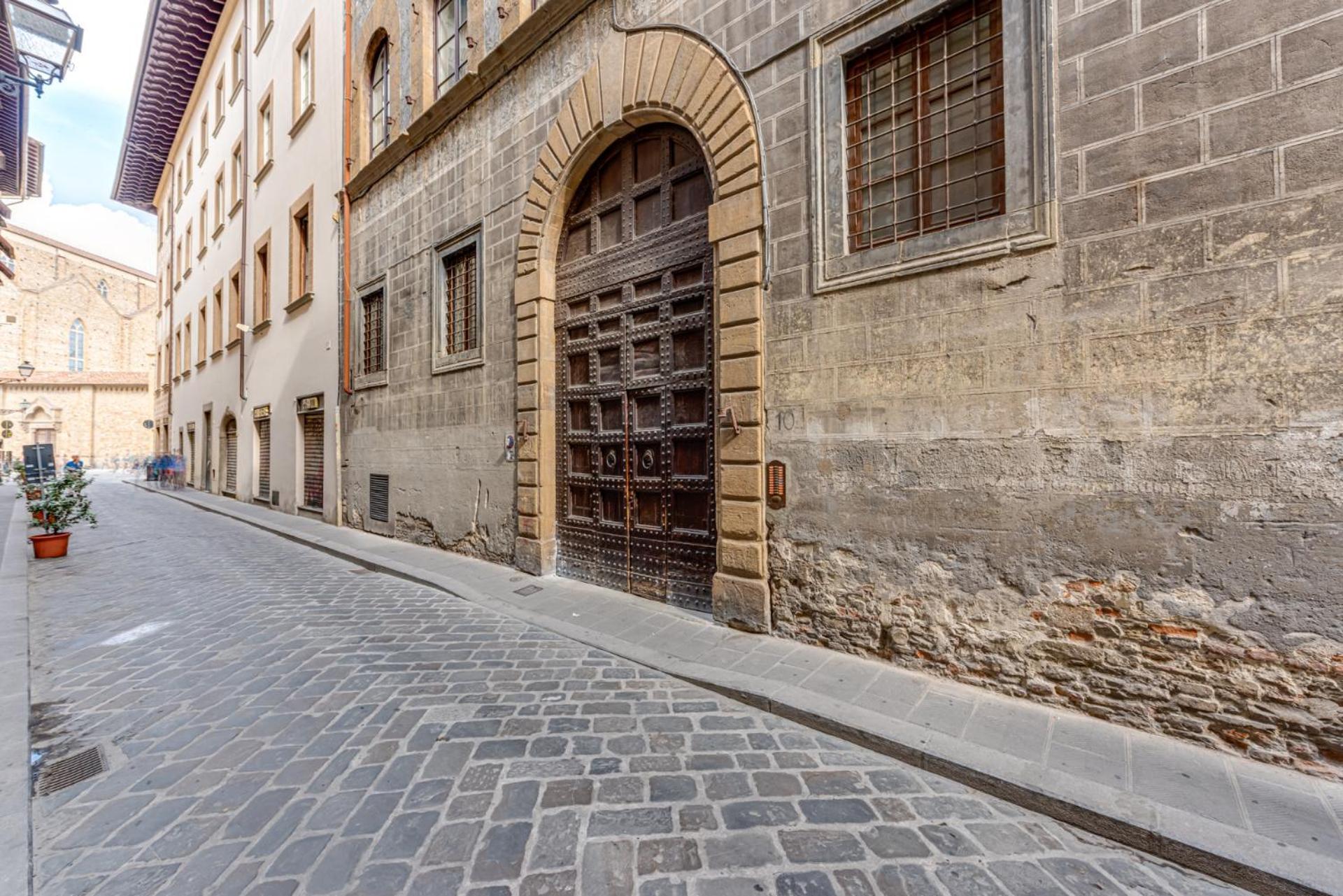 Miriam - Sweet Dreams In * Florence
