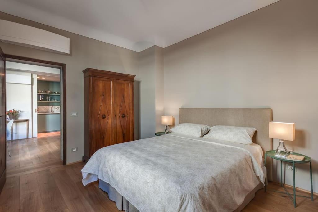 Accademia Luxury Apartment