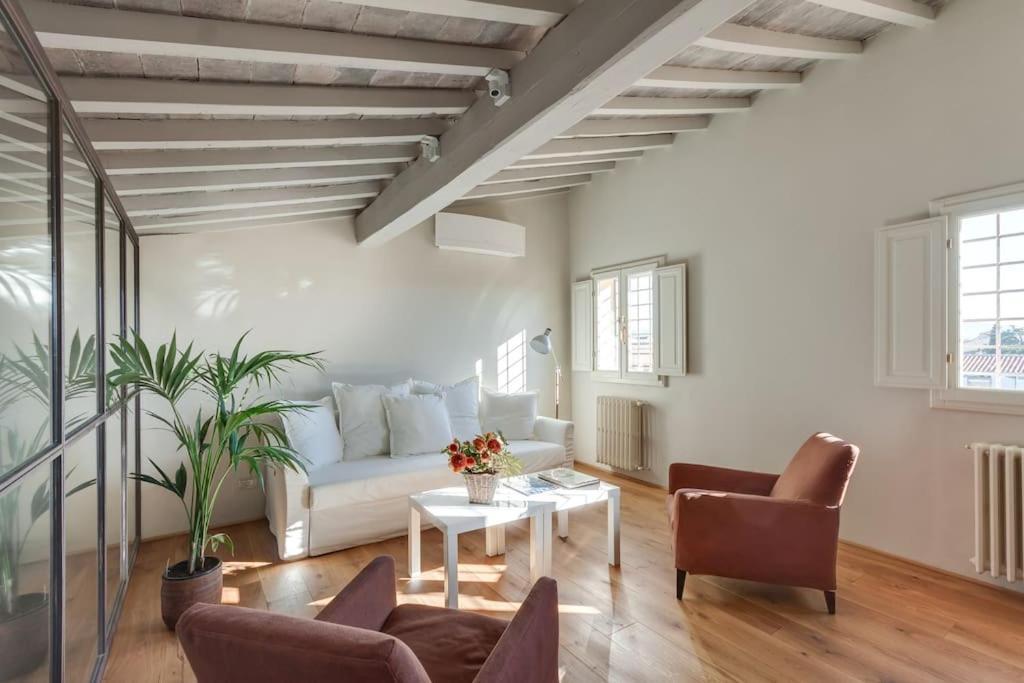 Accademia Luxury Apartment *