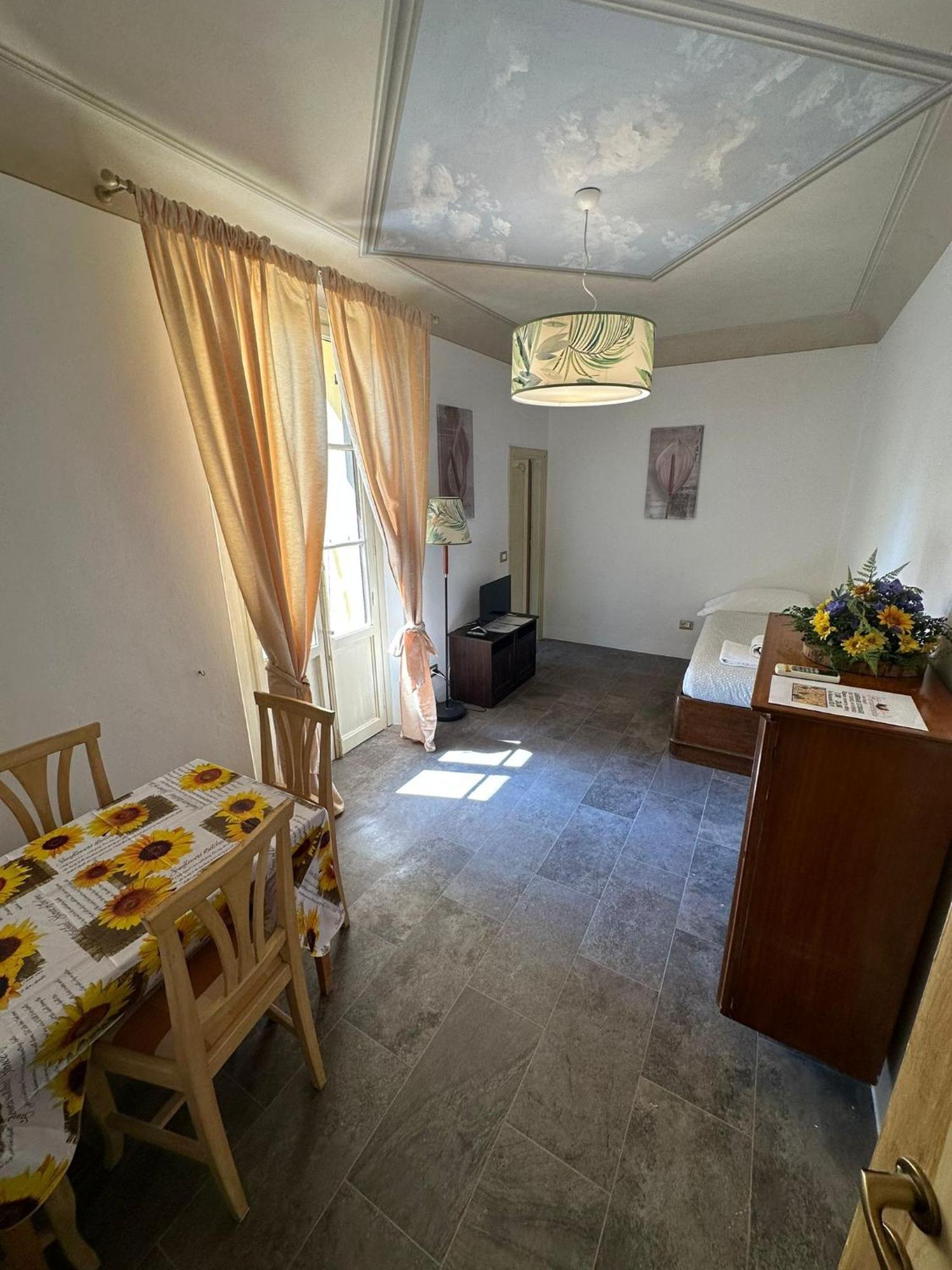 Aparthotel Amalia Guelfa *