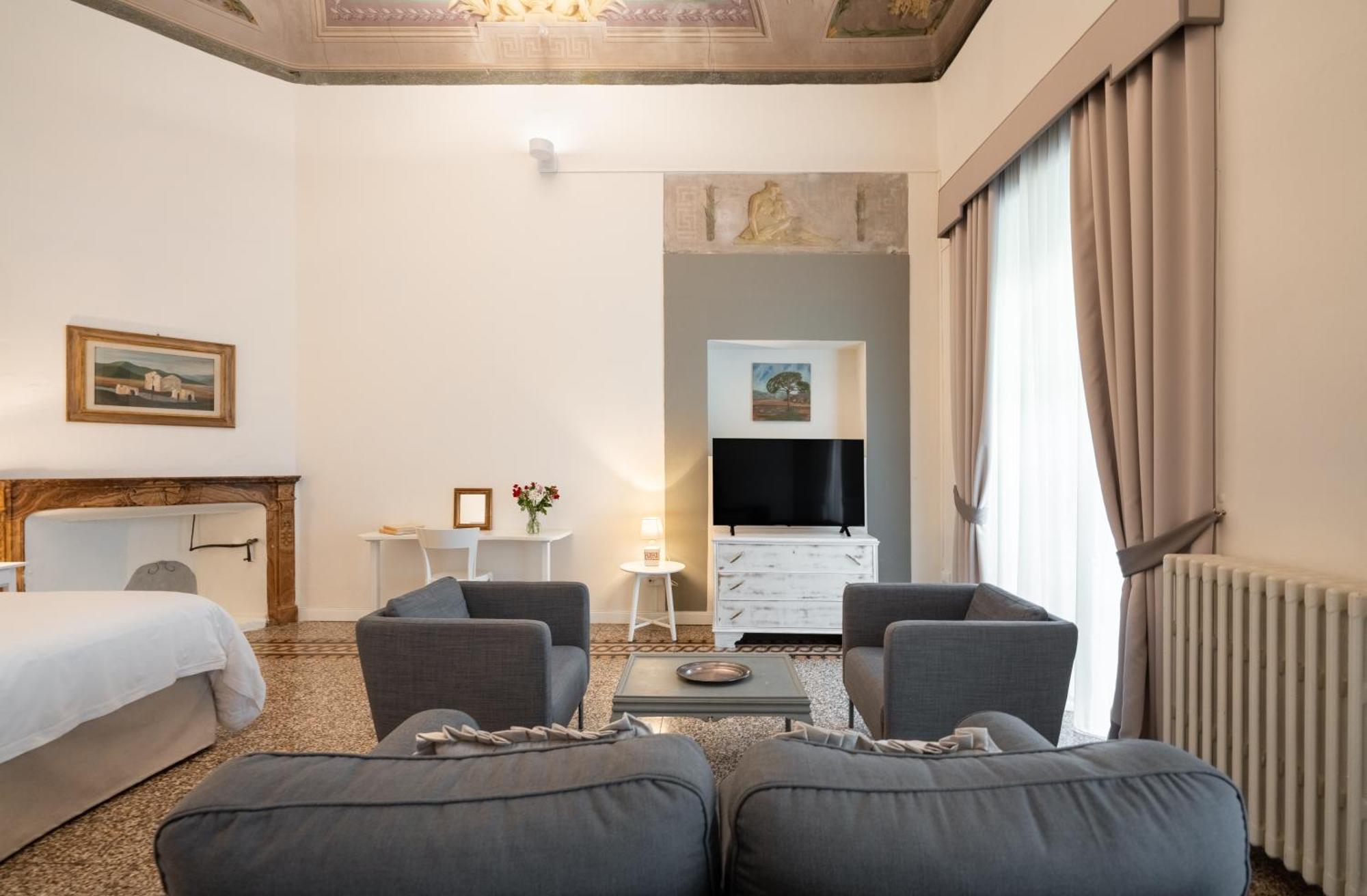 Palazzo D'ambra Residenza D'epoca Bed & Breakfast *