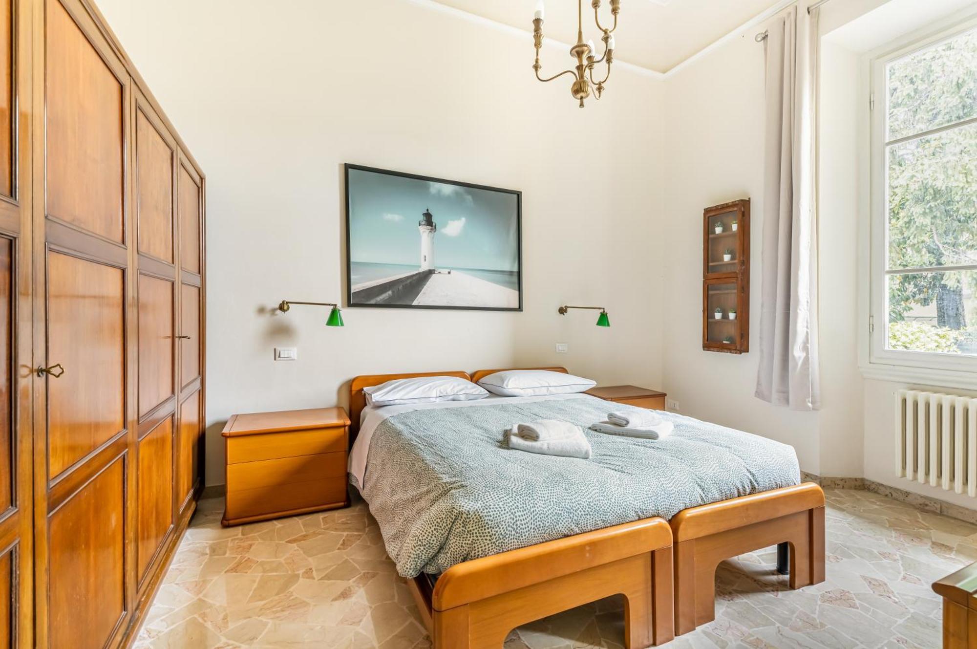 Bright With Private Garden And Balcony Florença