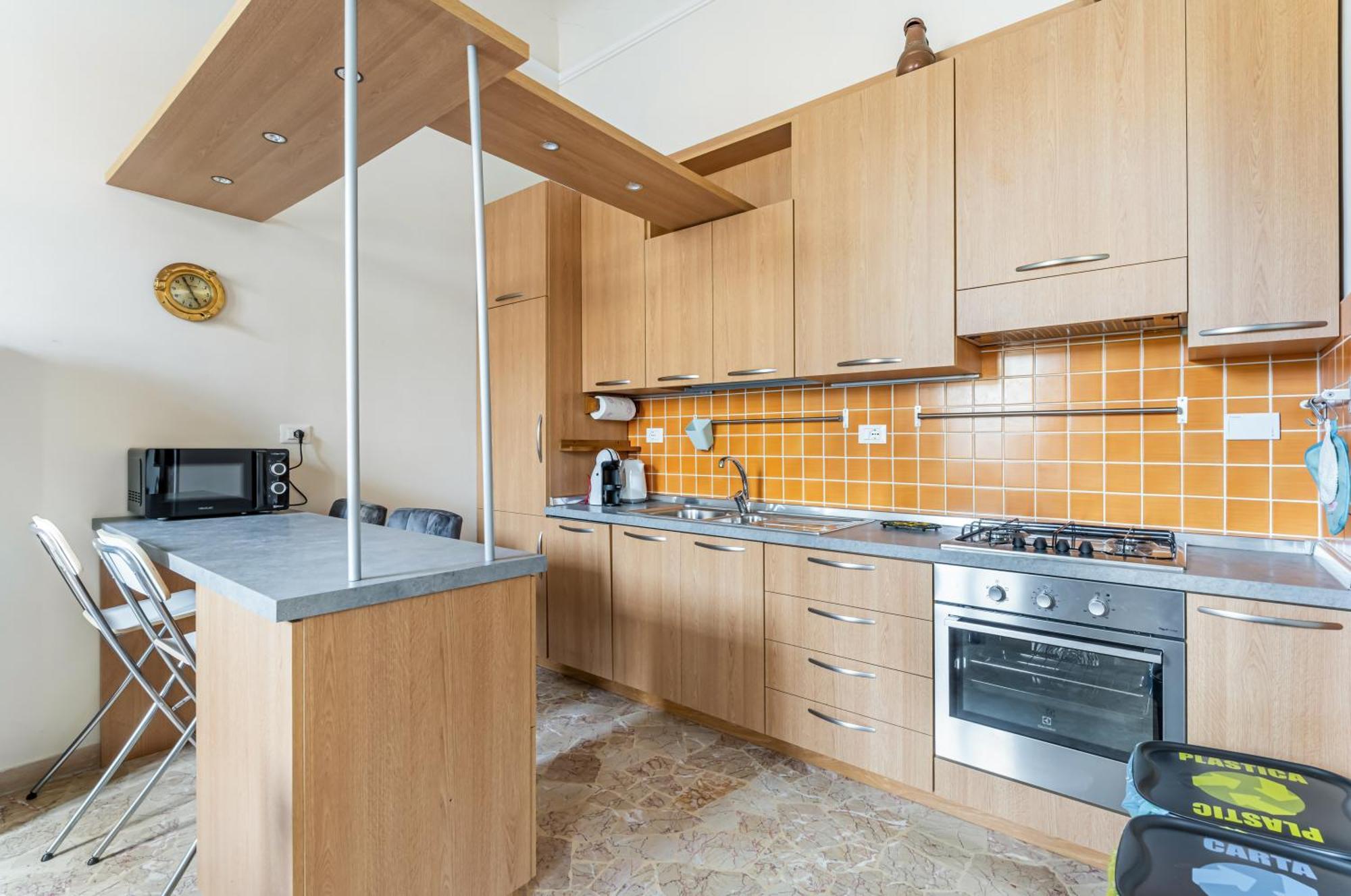Bright With Private Garden And Balcony Florença