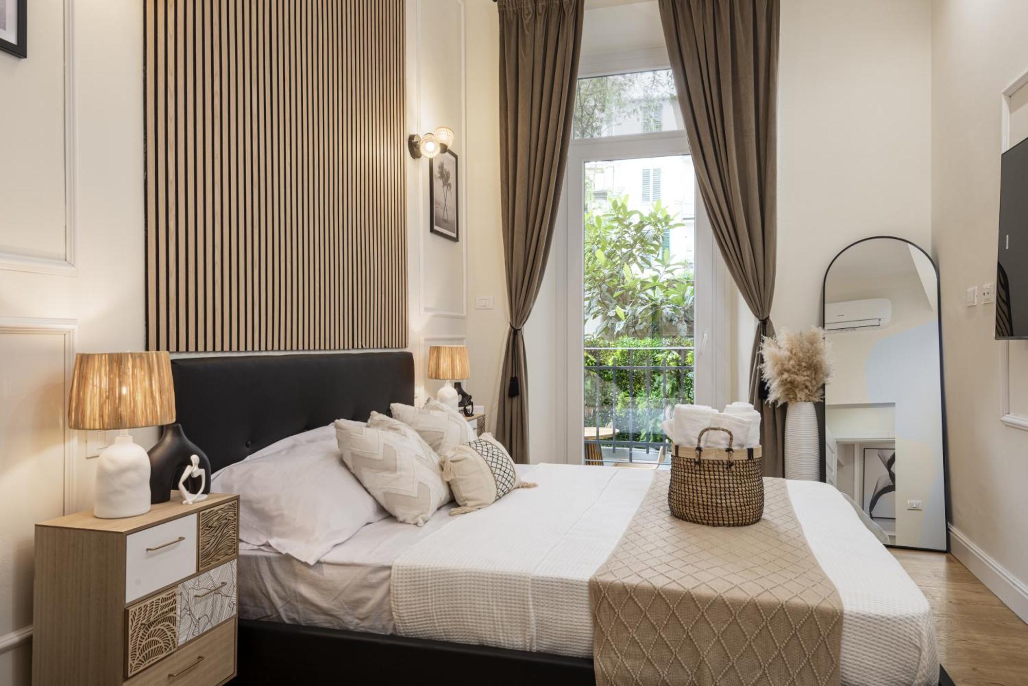 Apartment Elegante Con Giardino Privato, Jacuzzi Nel Cuore Di *