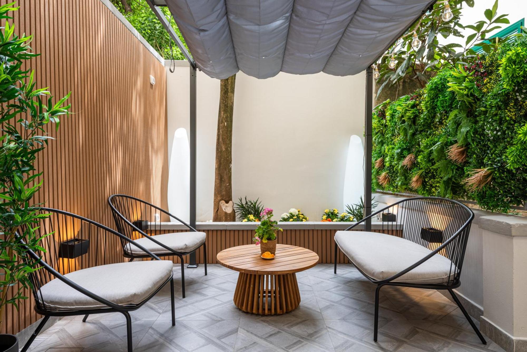 Apartment Elegante Con Giardino Privato, Jacuzzi Nel Cuore Di *