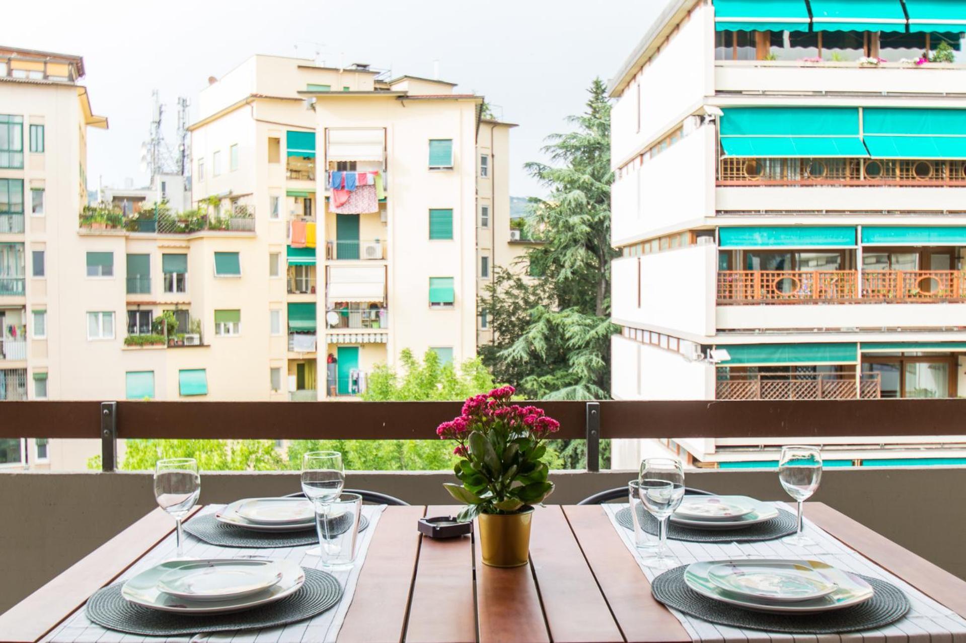 Apartment Loggia 27 Three-room *