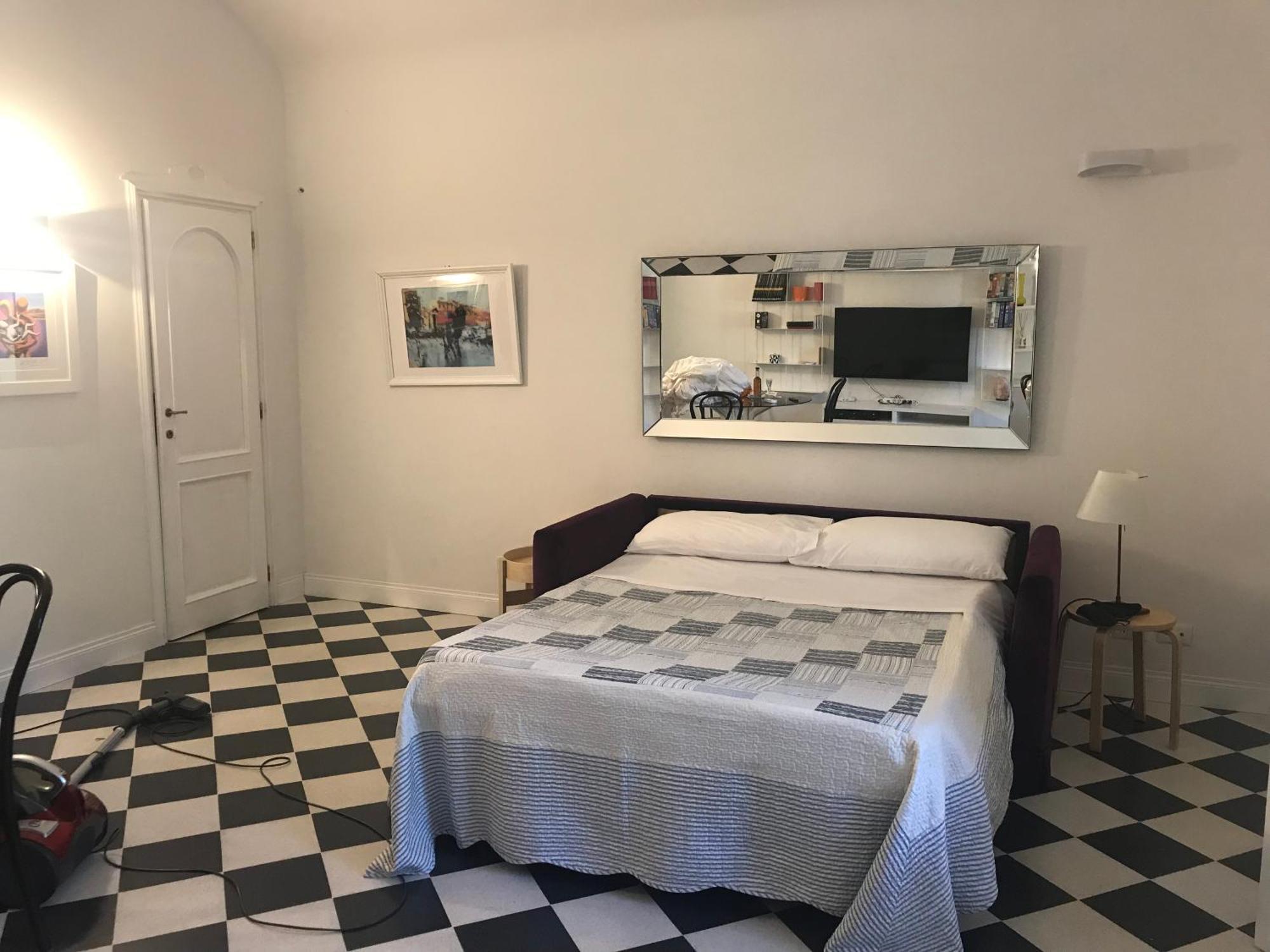 Apartment New Quiet Flat - Santa Croce View - Servizi Florence