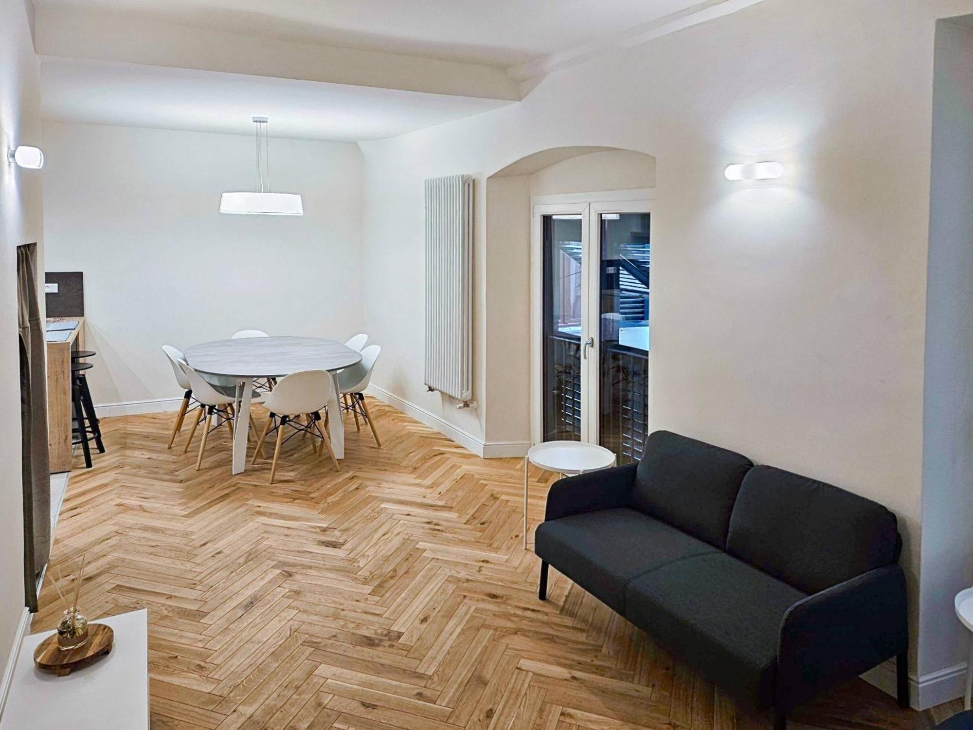 Centralissimo Due Passi Dal Duomo Per Gruppi Apartamento