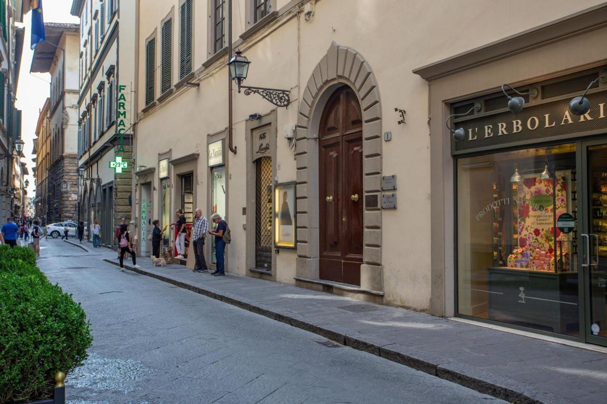 Appartement Lussuoso Nel Centro Florence