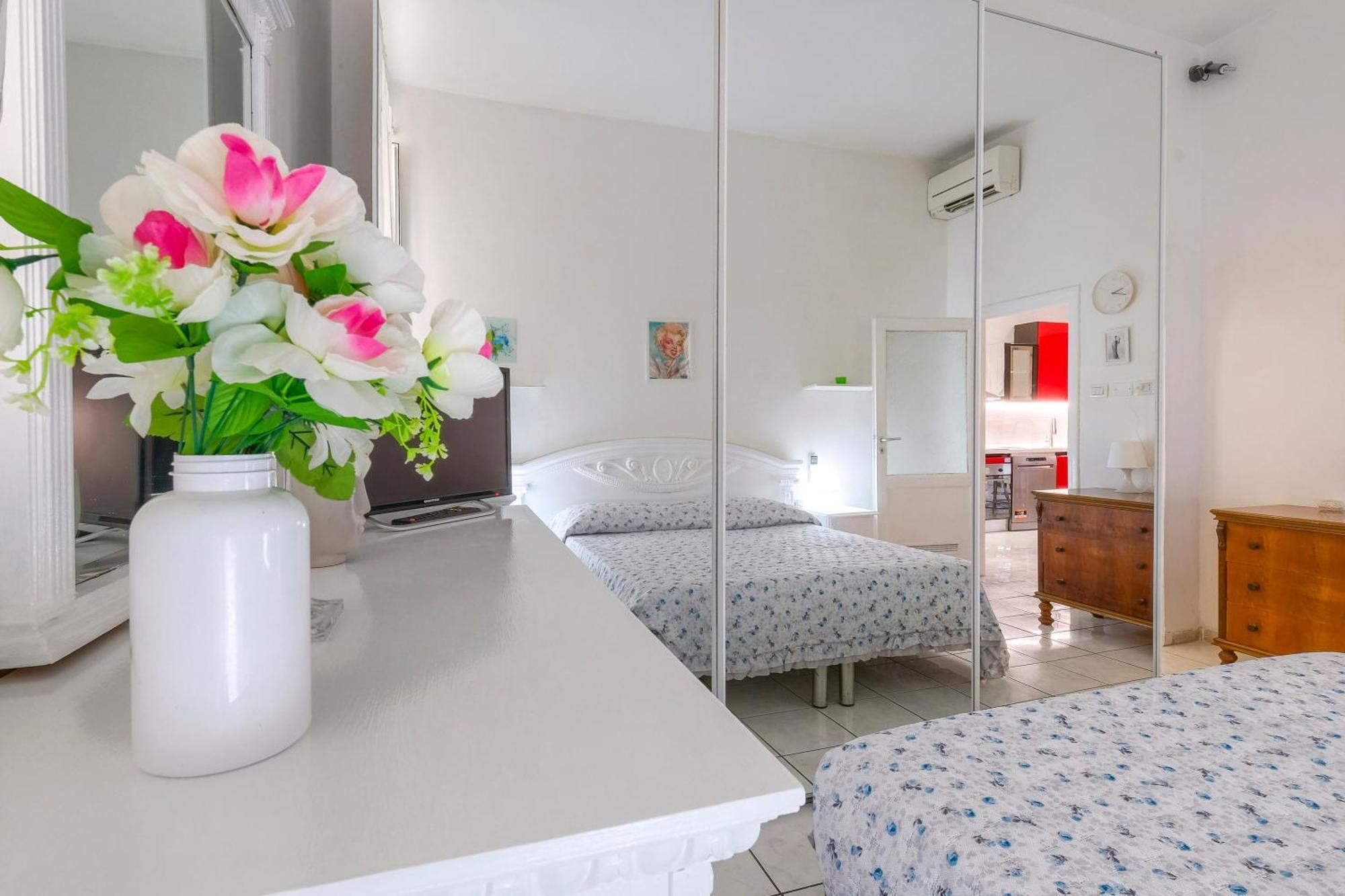 Incanto Apartment *