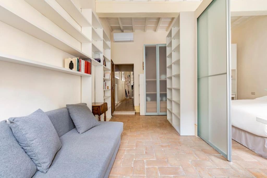 Relax Like Home, Piazza Santa Croce, With Balcony Florence
