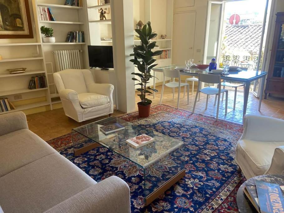 Relax Like Home, Piazza Santa Croce, With Balcony Florence