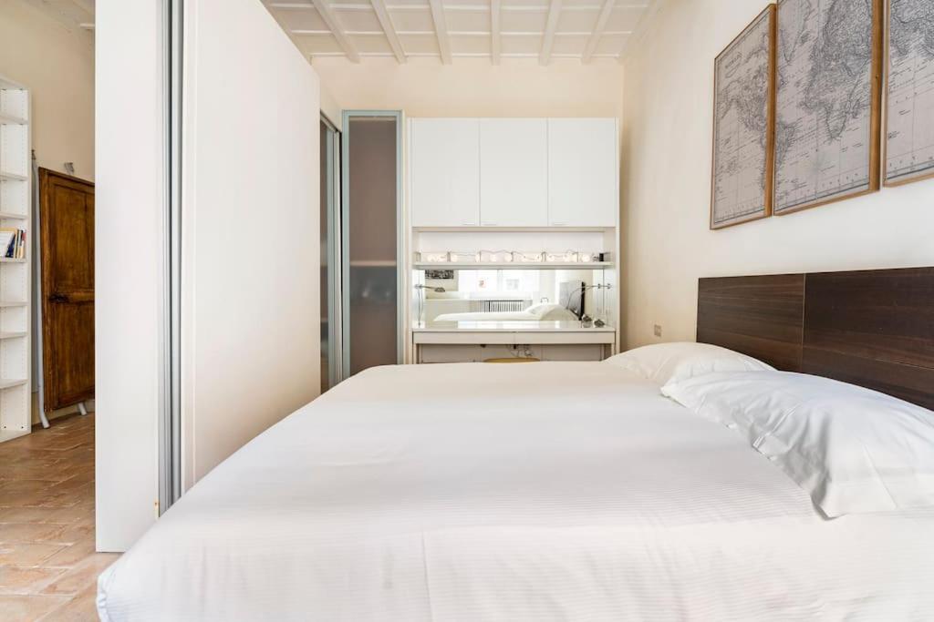 Relax Like Home, Piazza Santa Croce, With Balcony Appartement