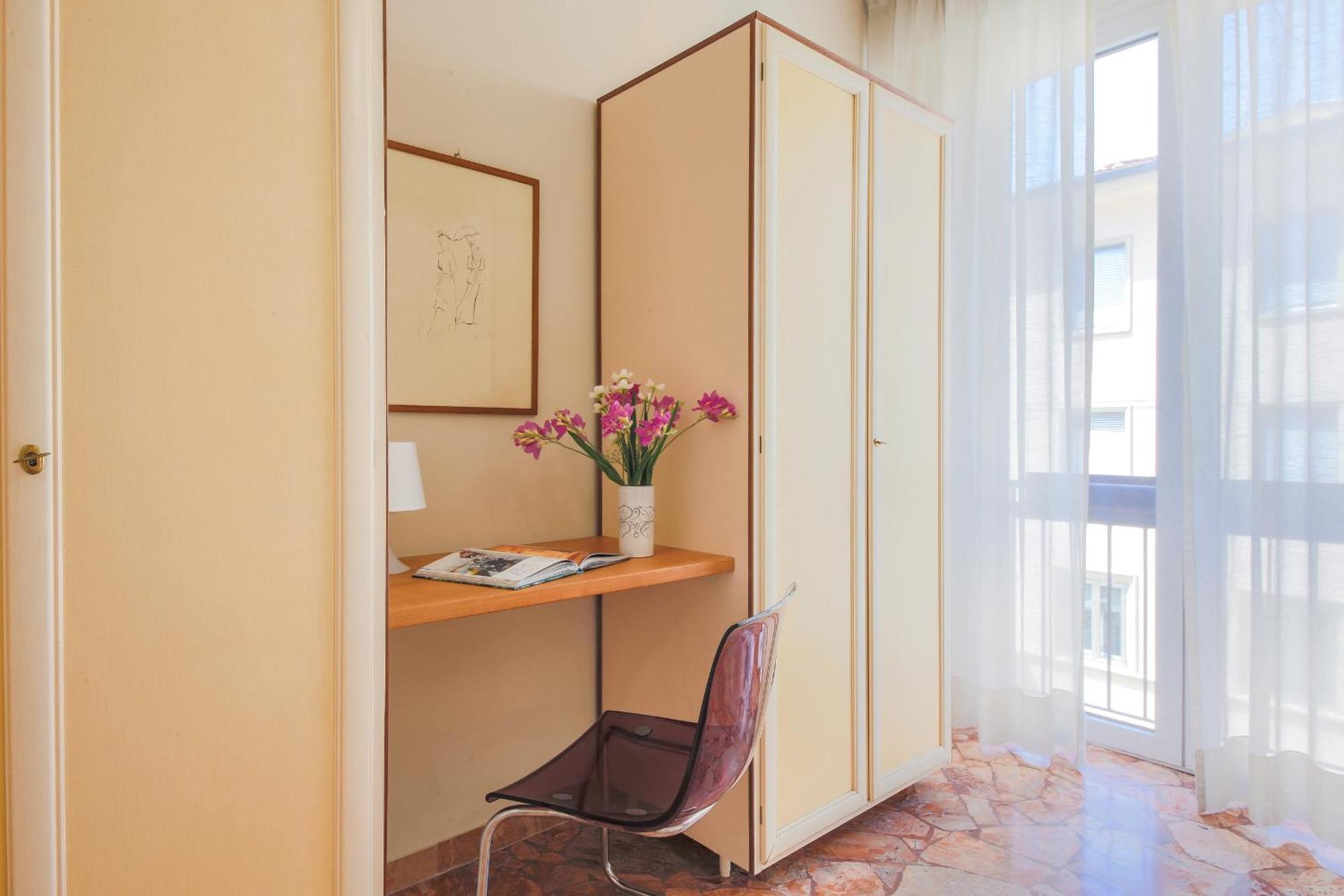 - Rosselli 3bdr With Balcony Florence