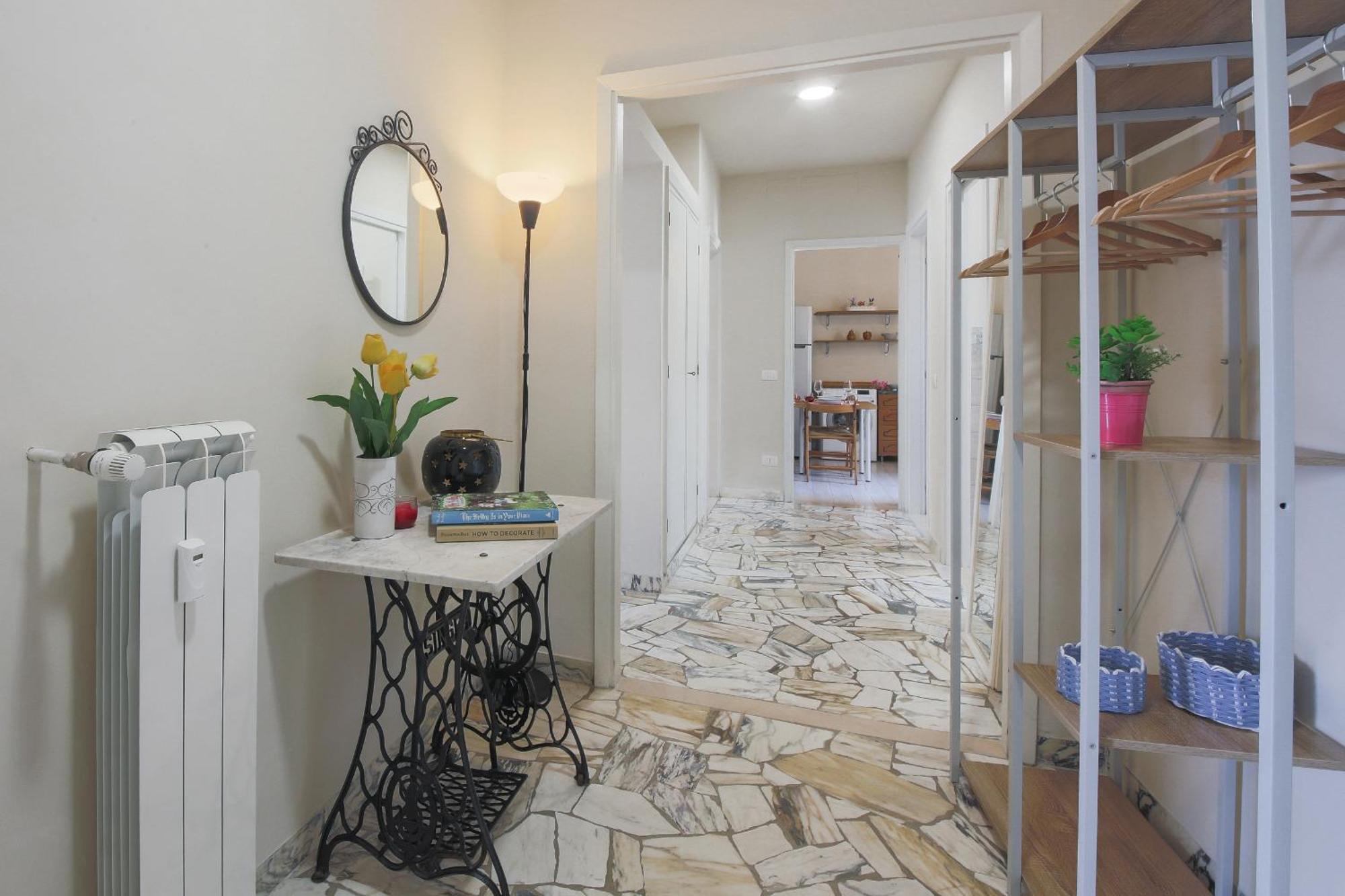- Rosselli 3bdr With Balcony Florence