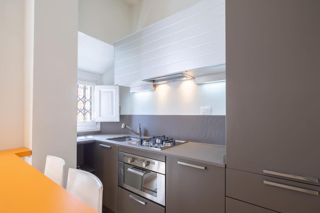 Small & Charming 1-br Apartment Florence
