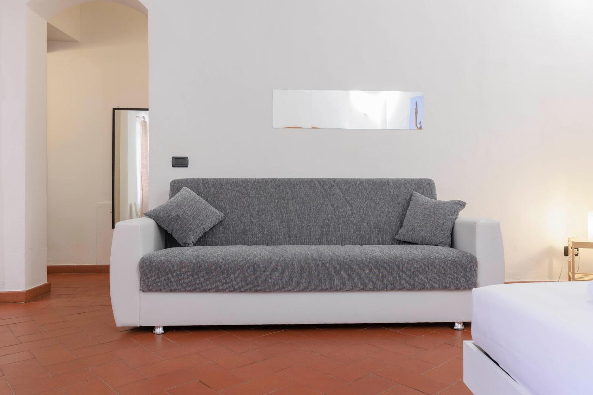 Santa Croce Nest *
