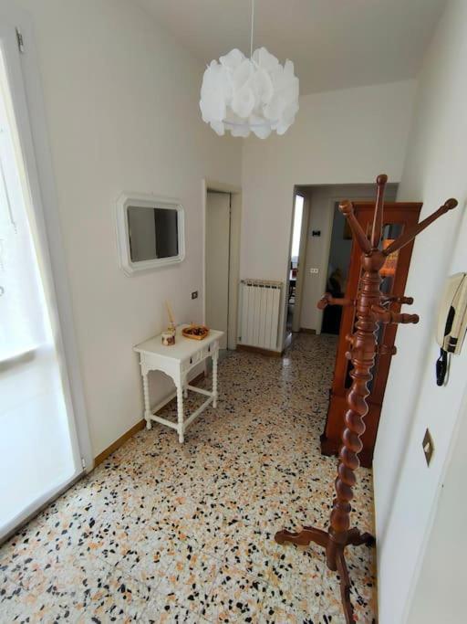 Appartement Elisabet Near Center Of *