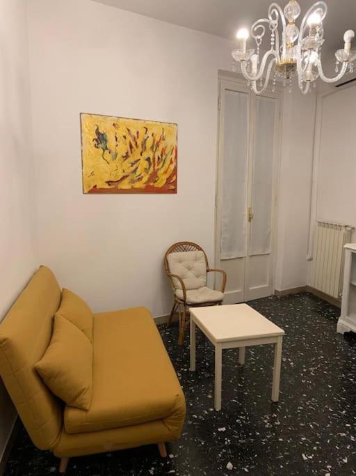 Elisabet Near Center Of Appartement Florence