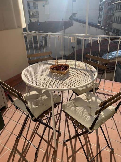 Elisabet Near Center Of Appartement