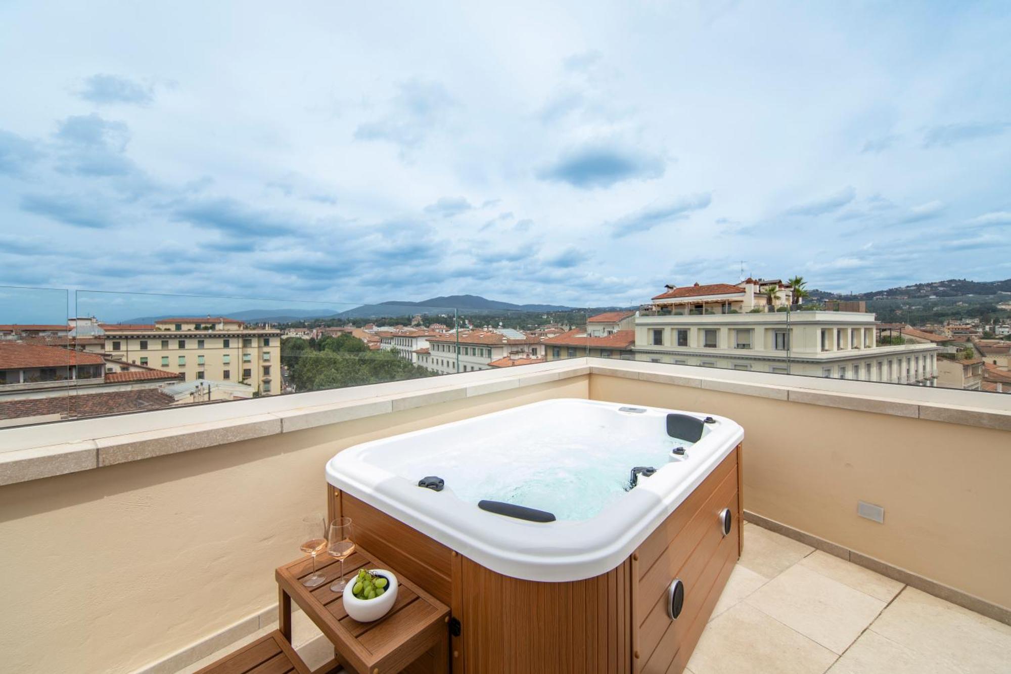 Penthouse With Terrace Over *