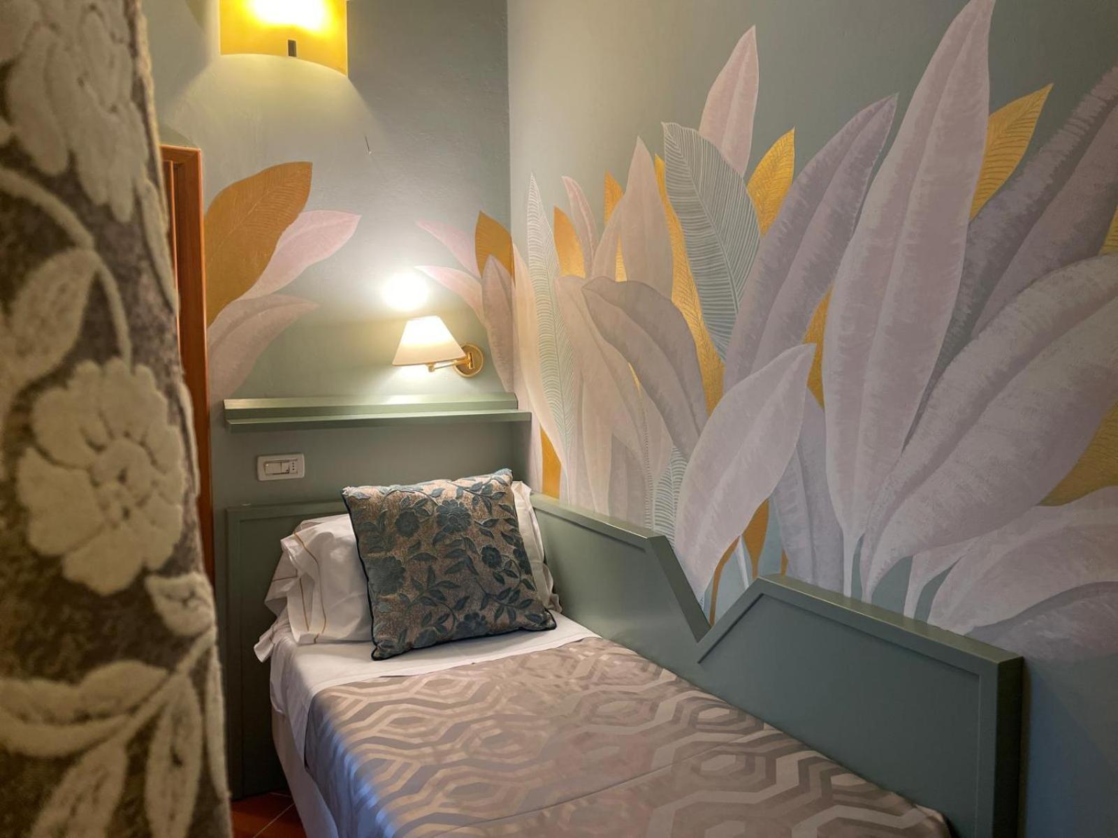 Hotel Maxim Axial 3*