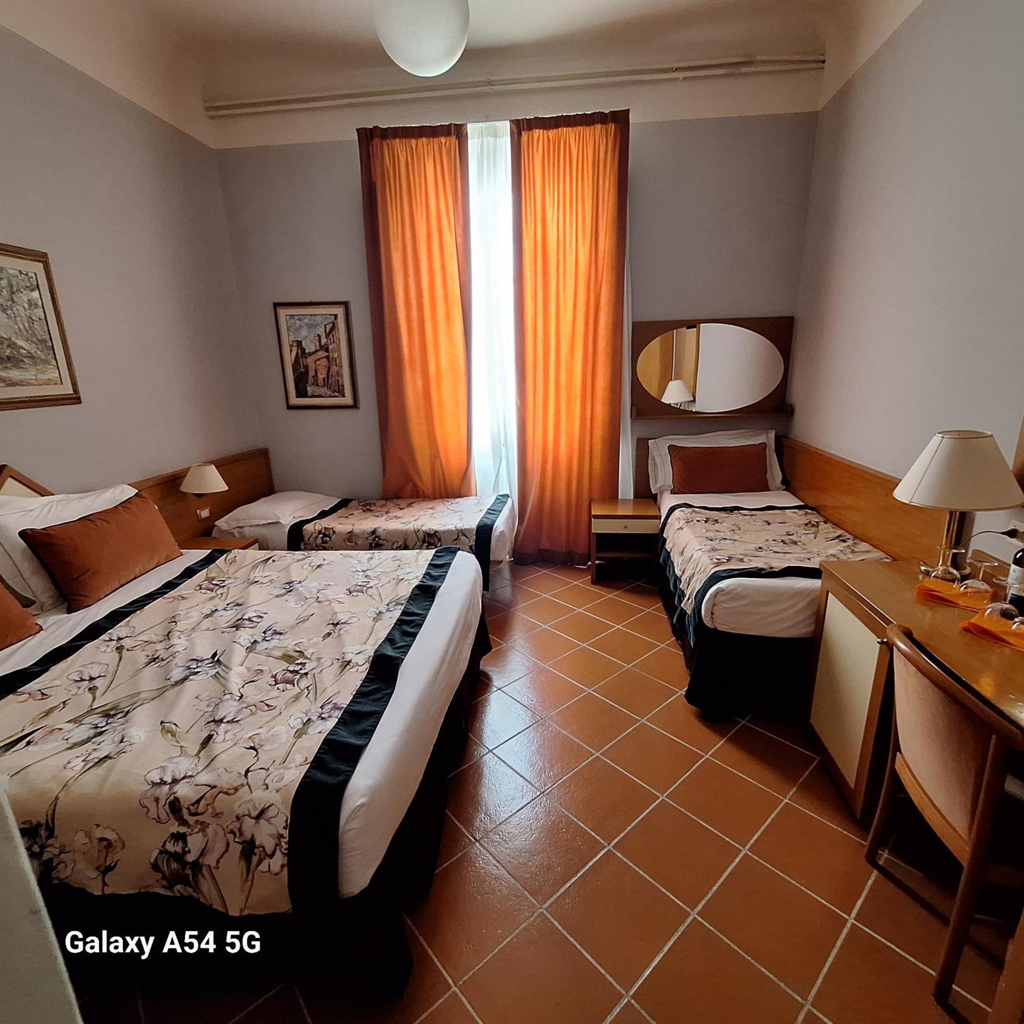 Maxim Axial Hotel