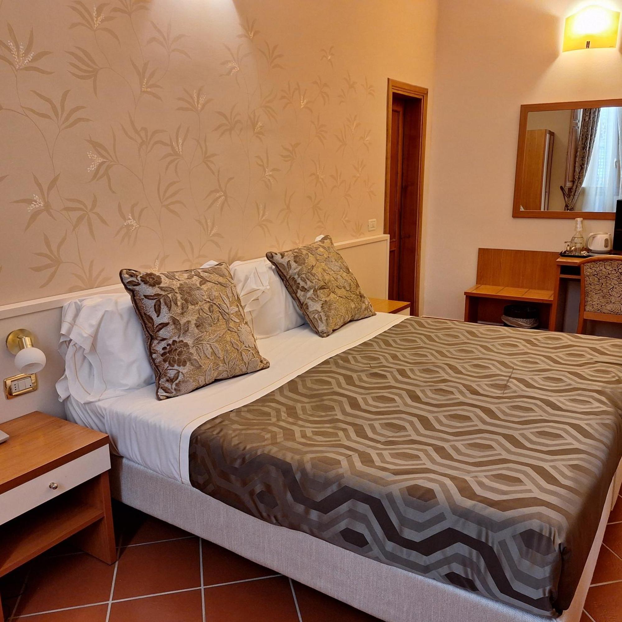 Maxim Axial Hotel Florence