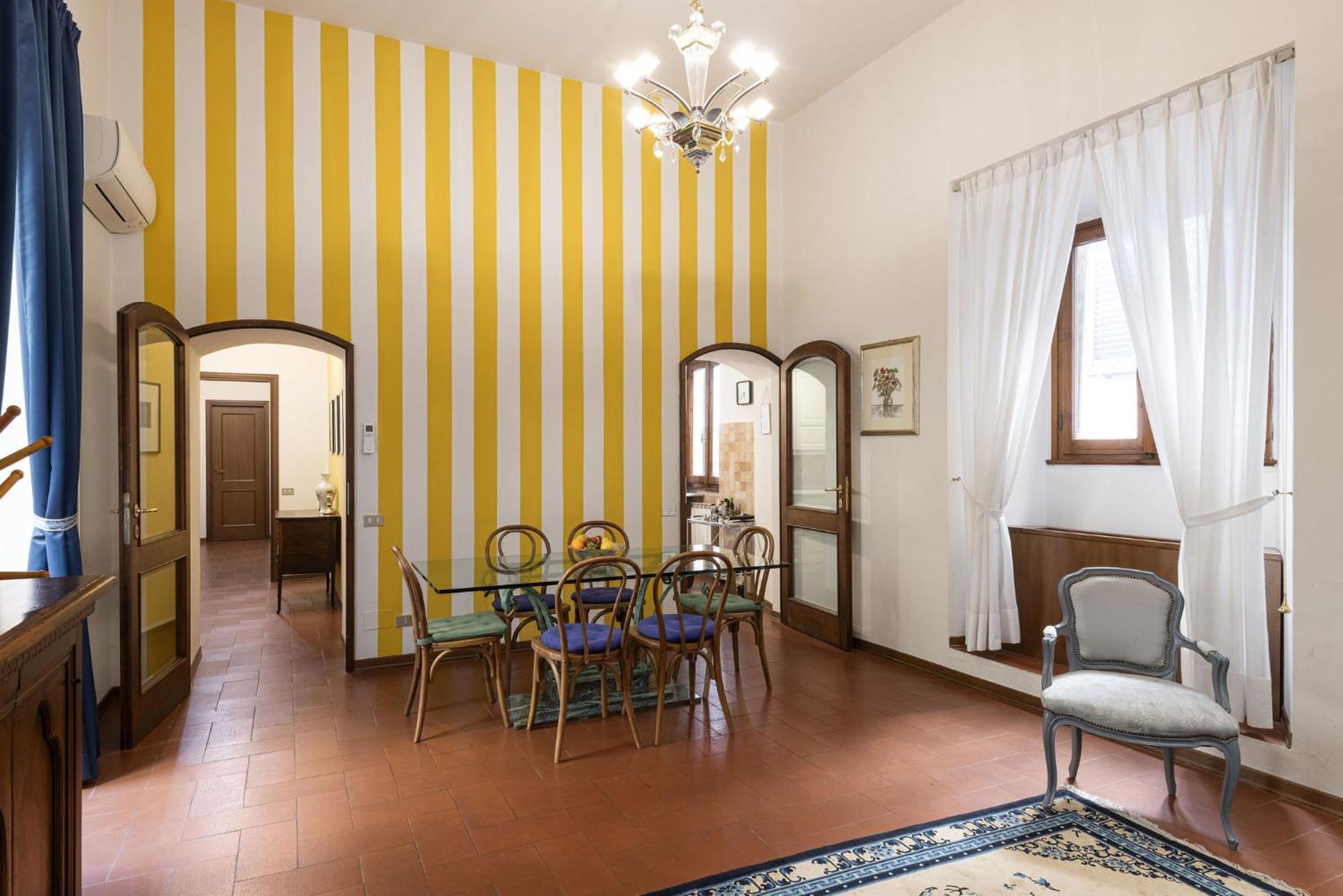 Apartment Signoria With Patio *