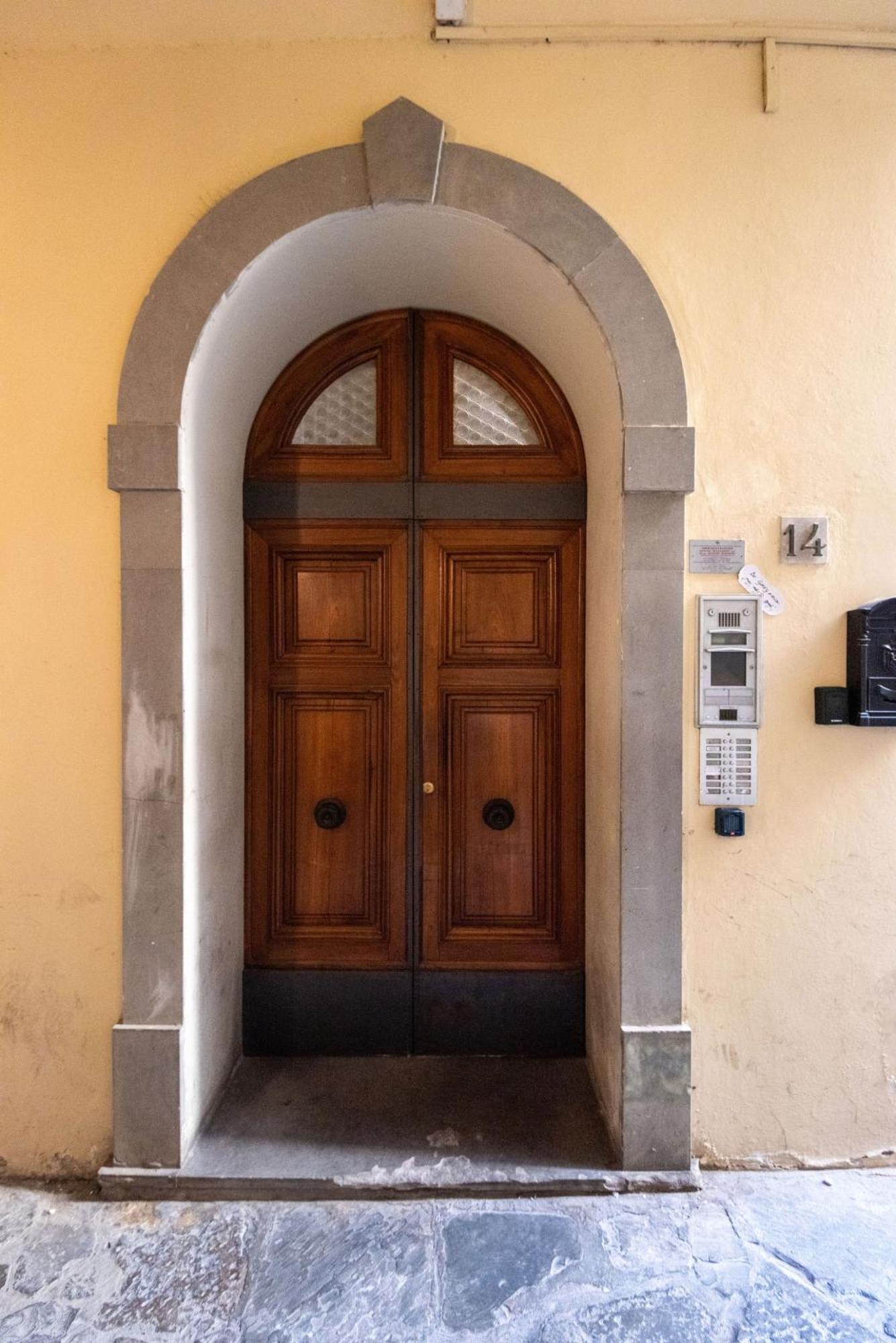 Signoria With Patio * Florence