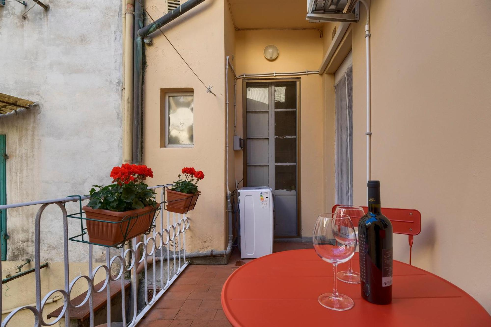 Apartment La Rondinella - Private Terrace