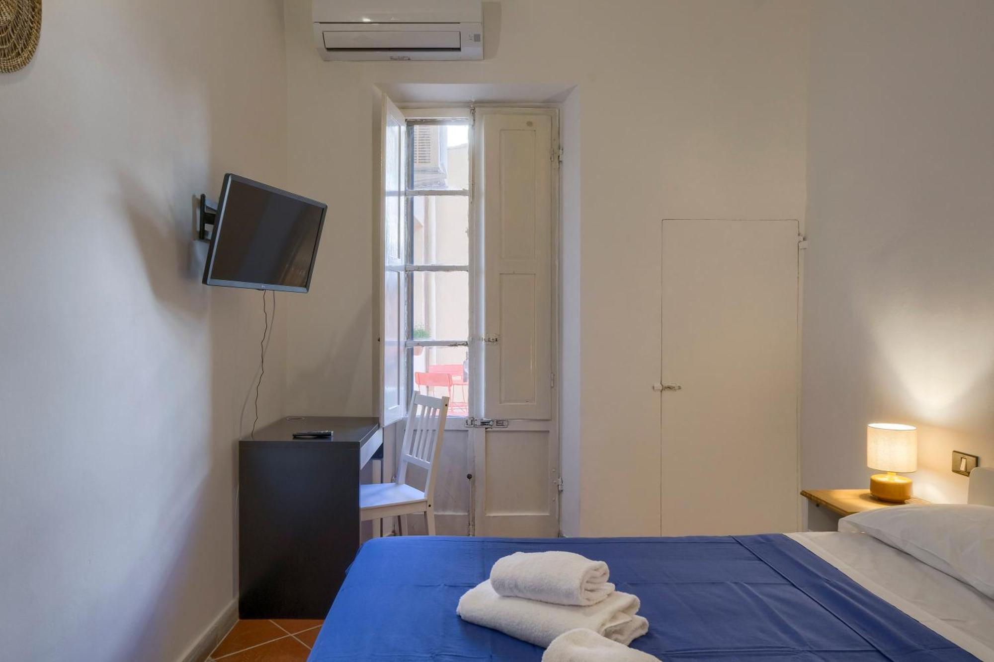 Apartment La Rondinella - Private Terrace