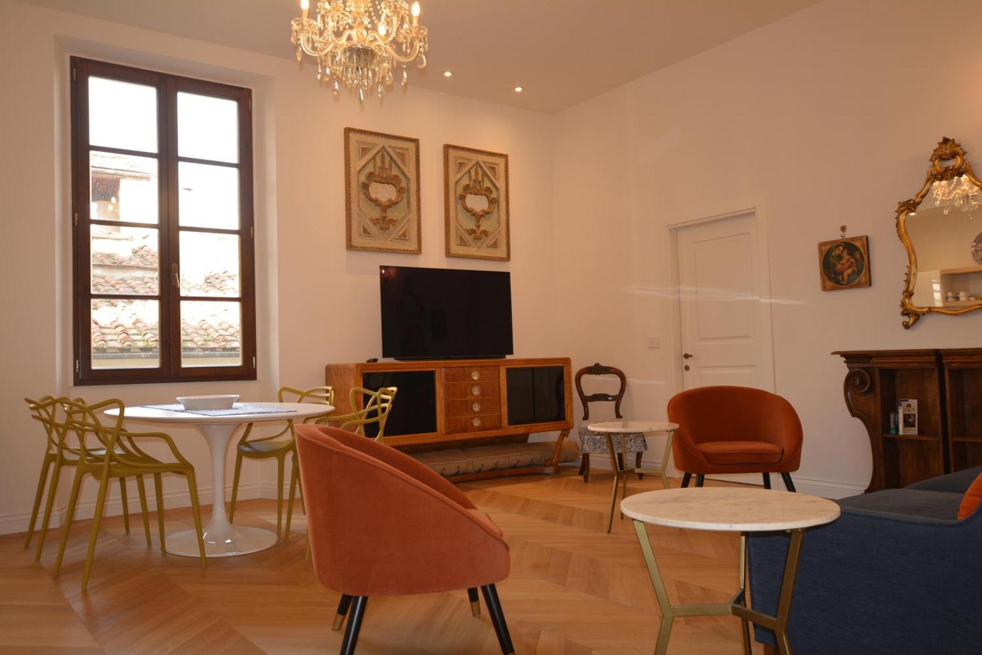 Servi Elegant With Terrace Apartment Florenz