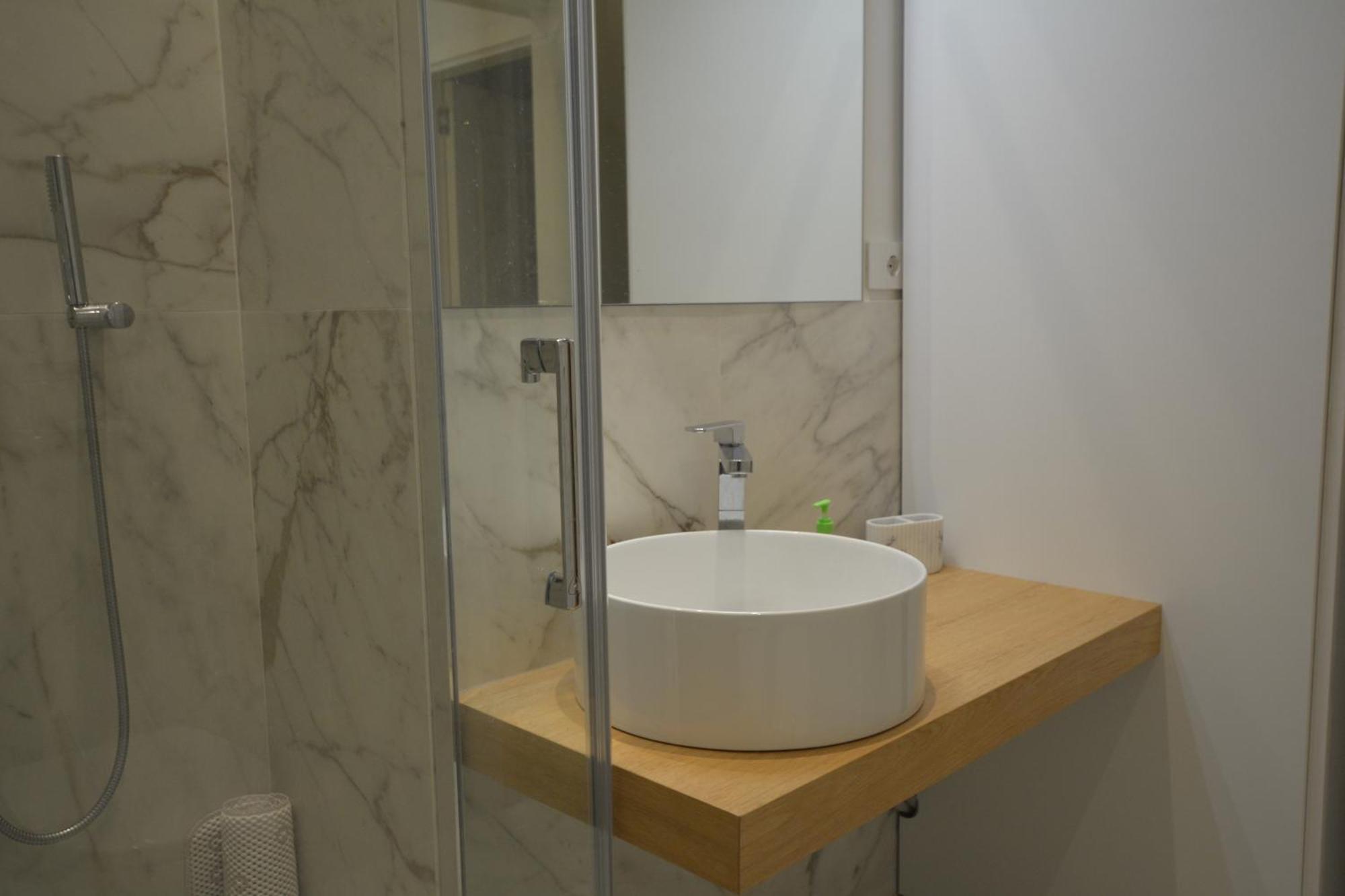 Servi Elegant With Terrace Florenz