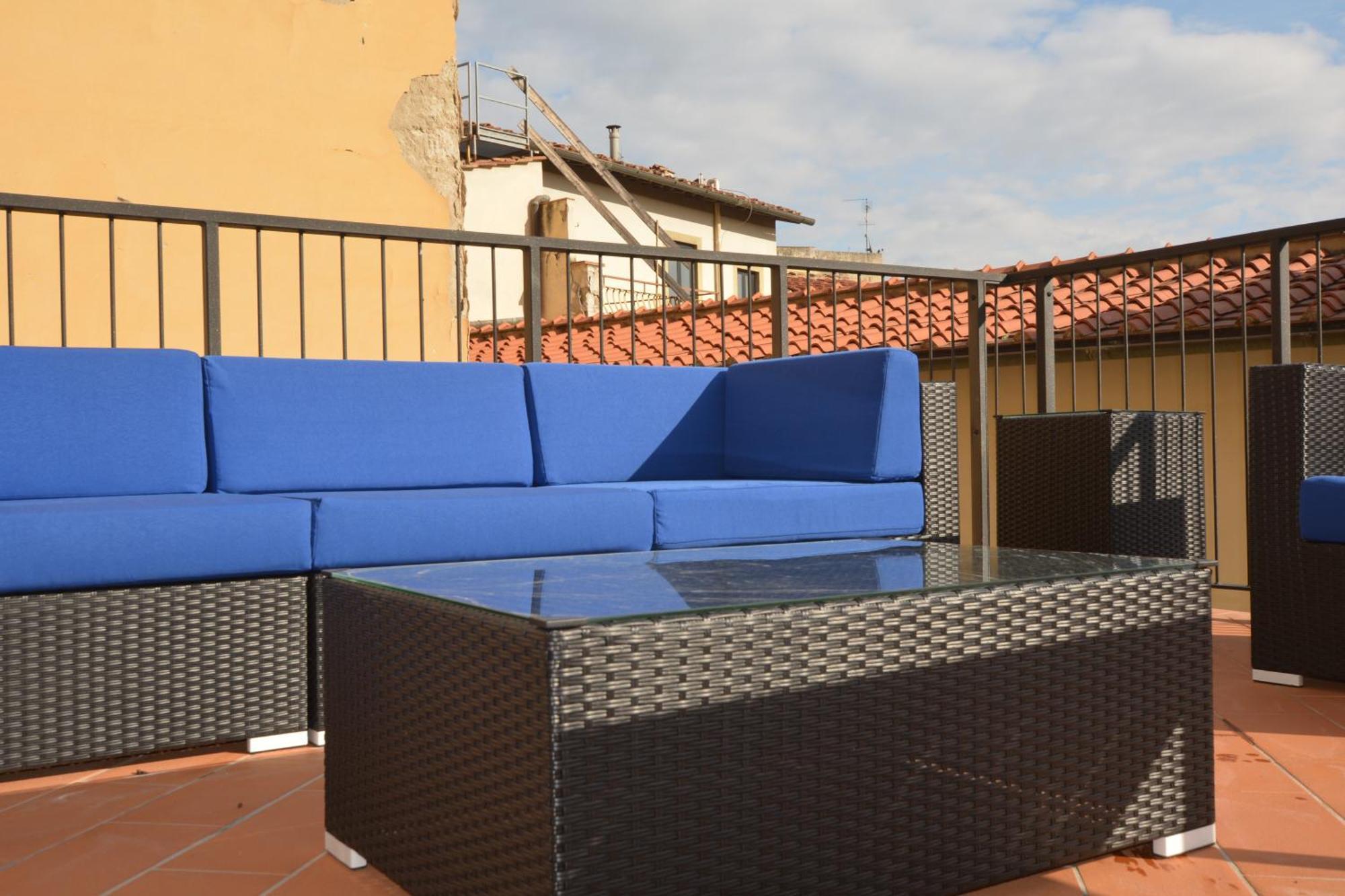 Apartment Servi Elegant With Terrace Florenz
