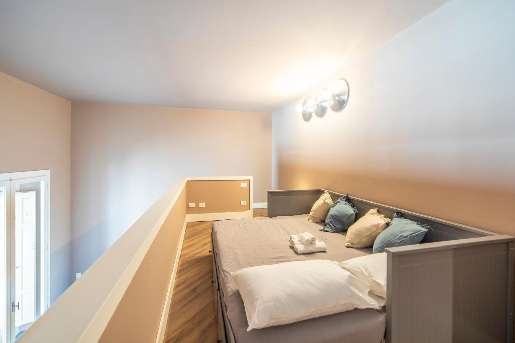 Stylish On The Lungarno In Appartement Florence