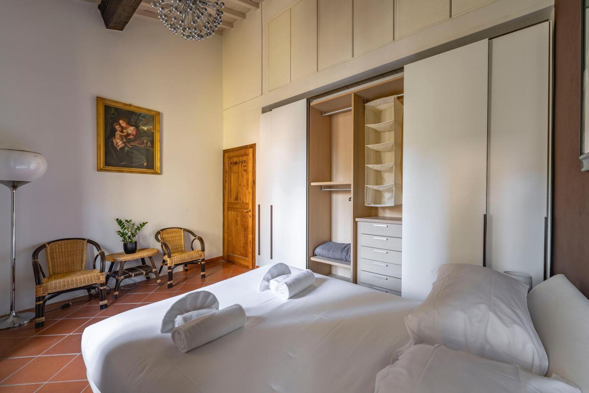 Elegant Penthouse In Santo Spirito Apartment Florenz