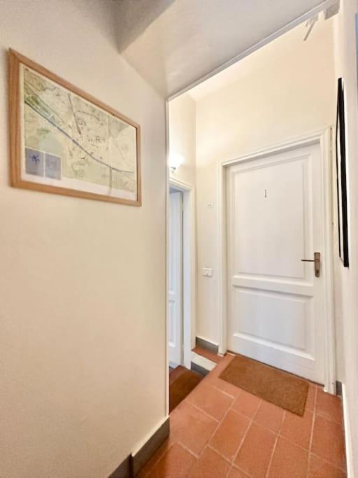 Warm Retreat In The Heart Of Cls Station Apartamento Florença
